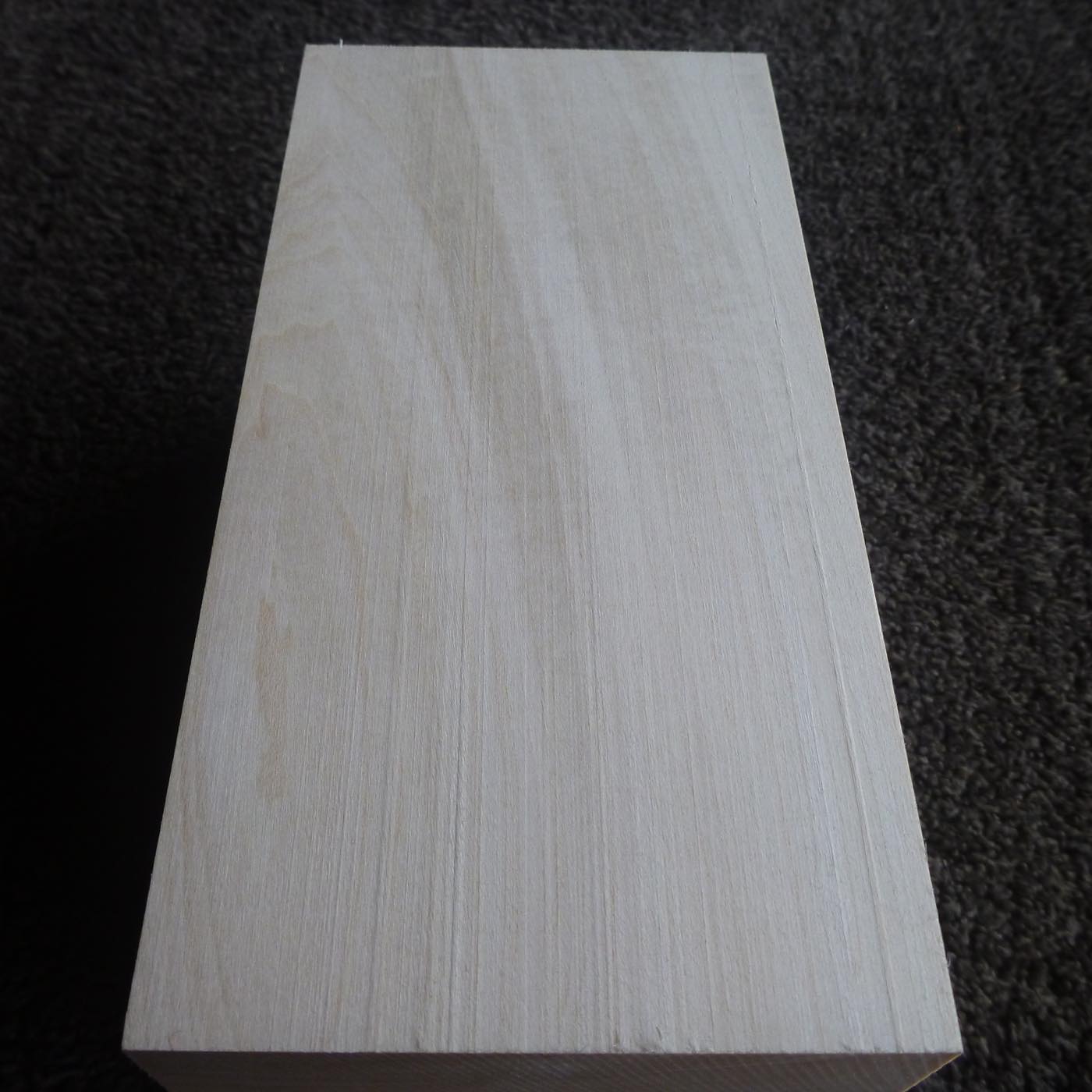 立体彫刻用材 シナ 200×100×100mm 143800100A【この商品は送料無料です】