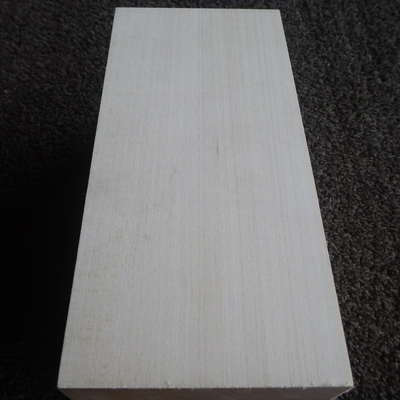 立体彫刻用材 シナ 200×95×95mm 143800095A【この商品は送料無料です】