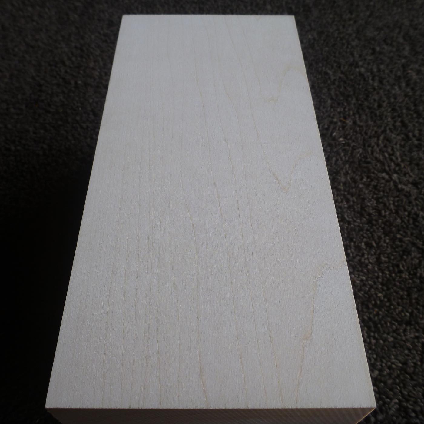 立体彫刻用材 シナ 200×95×95mm 143800095R【この商品は送料無料です】