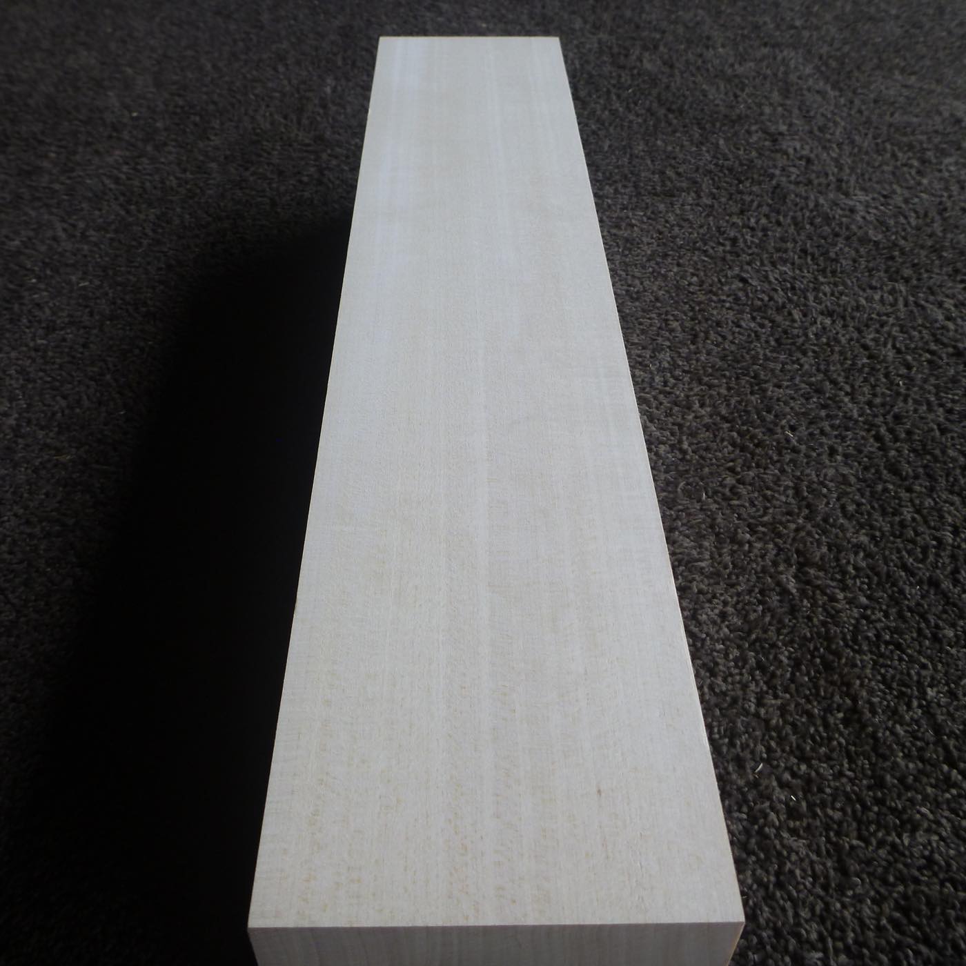 立体彫刻用材 シナ 450×90×90mm 143400090A【この商品は送料無料です】