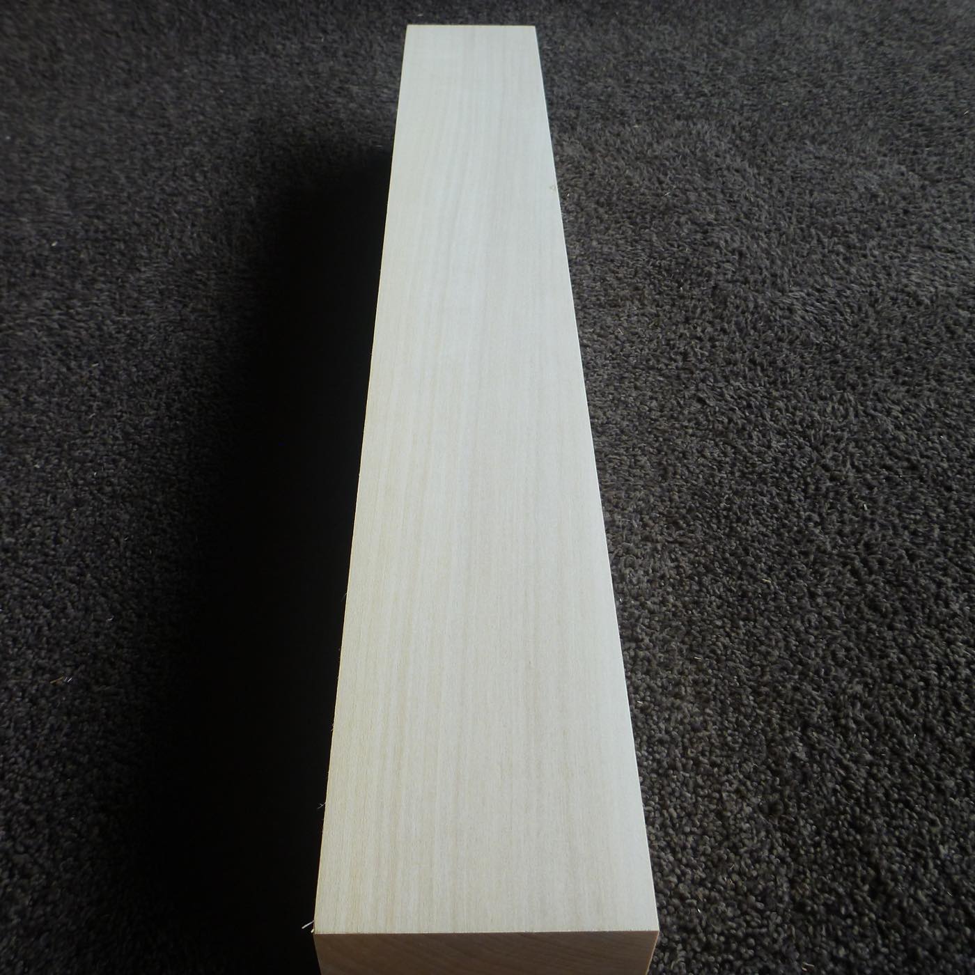 立体彫刻用材 シナ 600×85×85mm 143350085A【この商品は送料無料です】