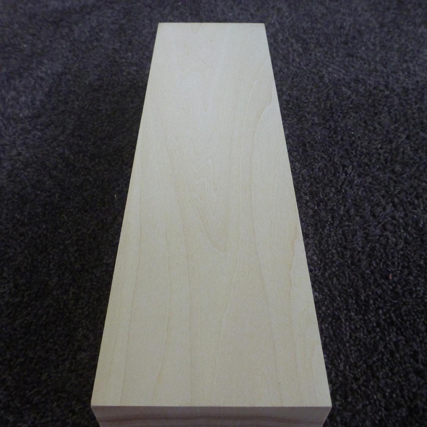 立体彫刻用材 シナ 300×85×85mm 143600085R【この商品は送料無料です】