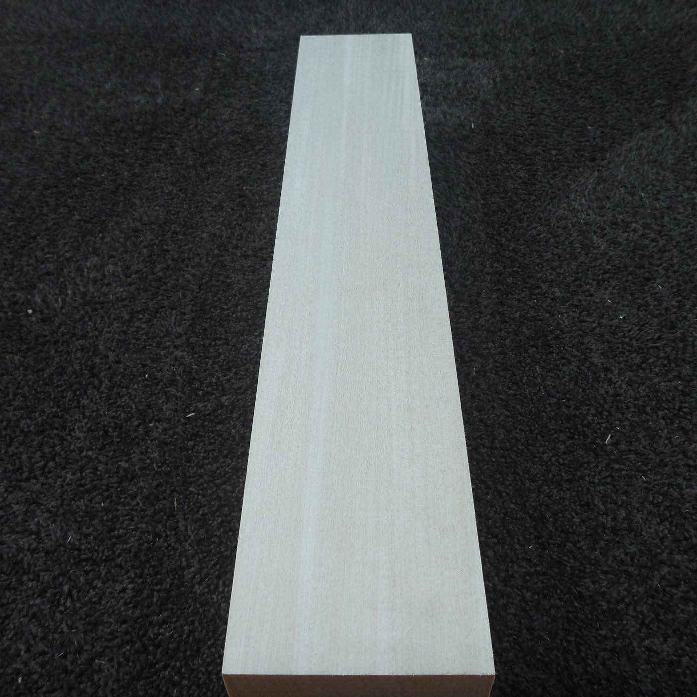 立体彫刻用材 シナ 450×80×80mm 143400080T【この商品は送料無料です】