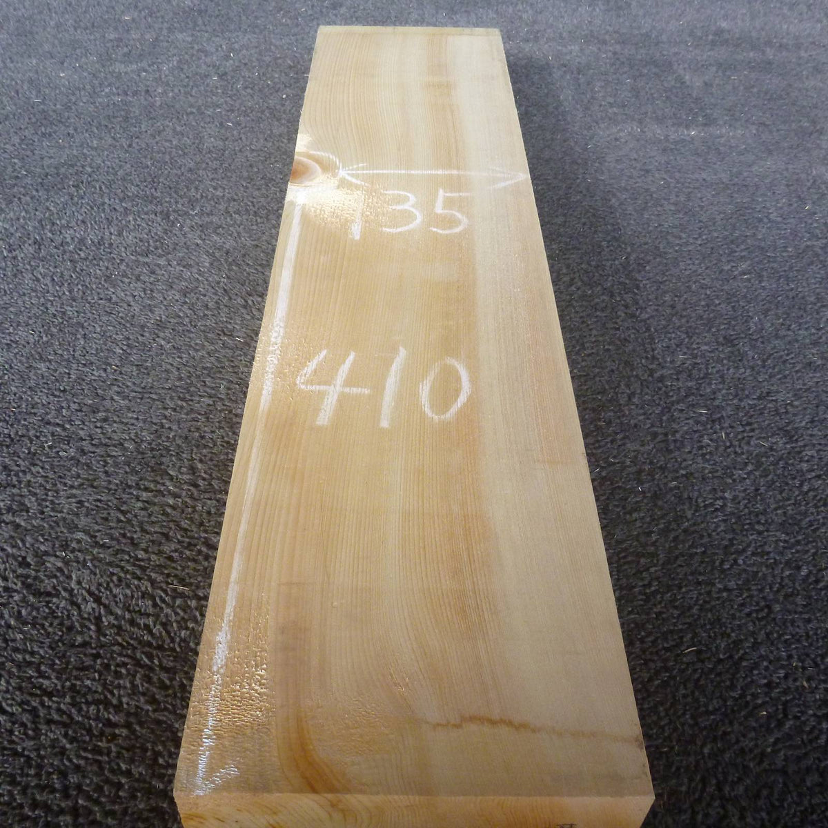 彫刻材 天然木曽檜 柾目盤 造形・動物彫刻向け L700×T93×W165mm 700093165 Cグレード 材面3