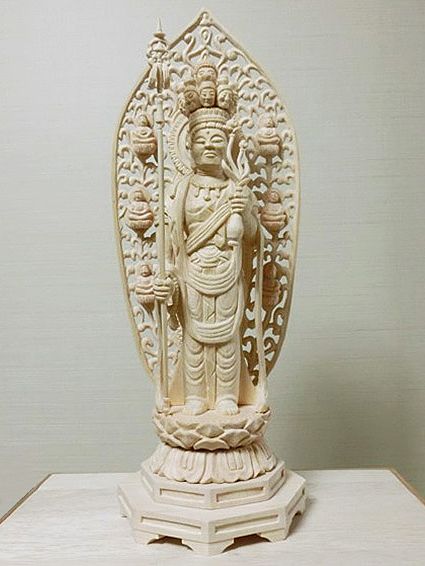 お客様の彫刻作品 十一面観音 木曽桧