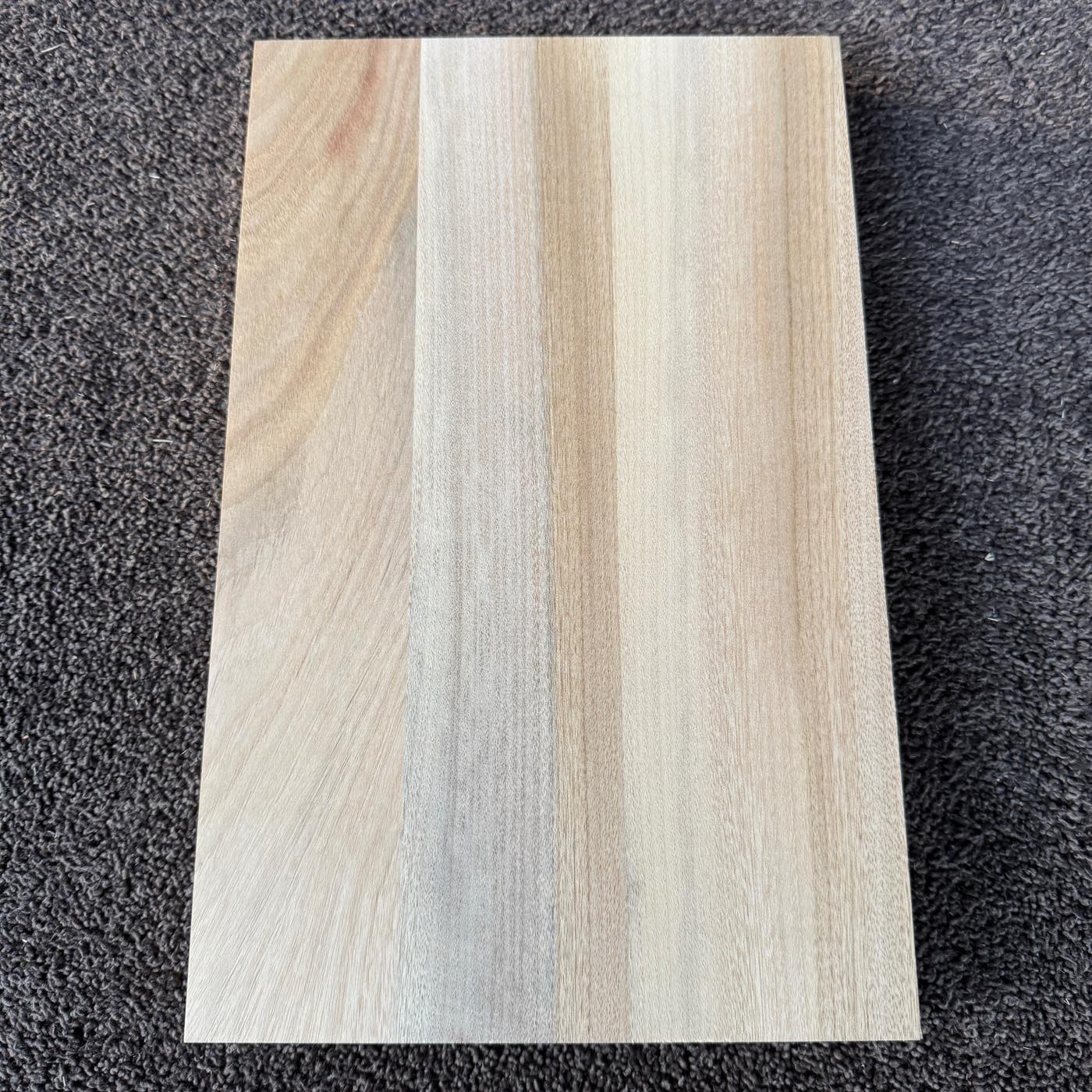 彫刻材 楠 はぎ板 プレナ仕上げ L350×T30×W220mm KS35030220-1 定番商品