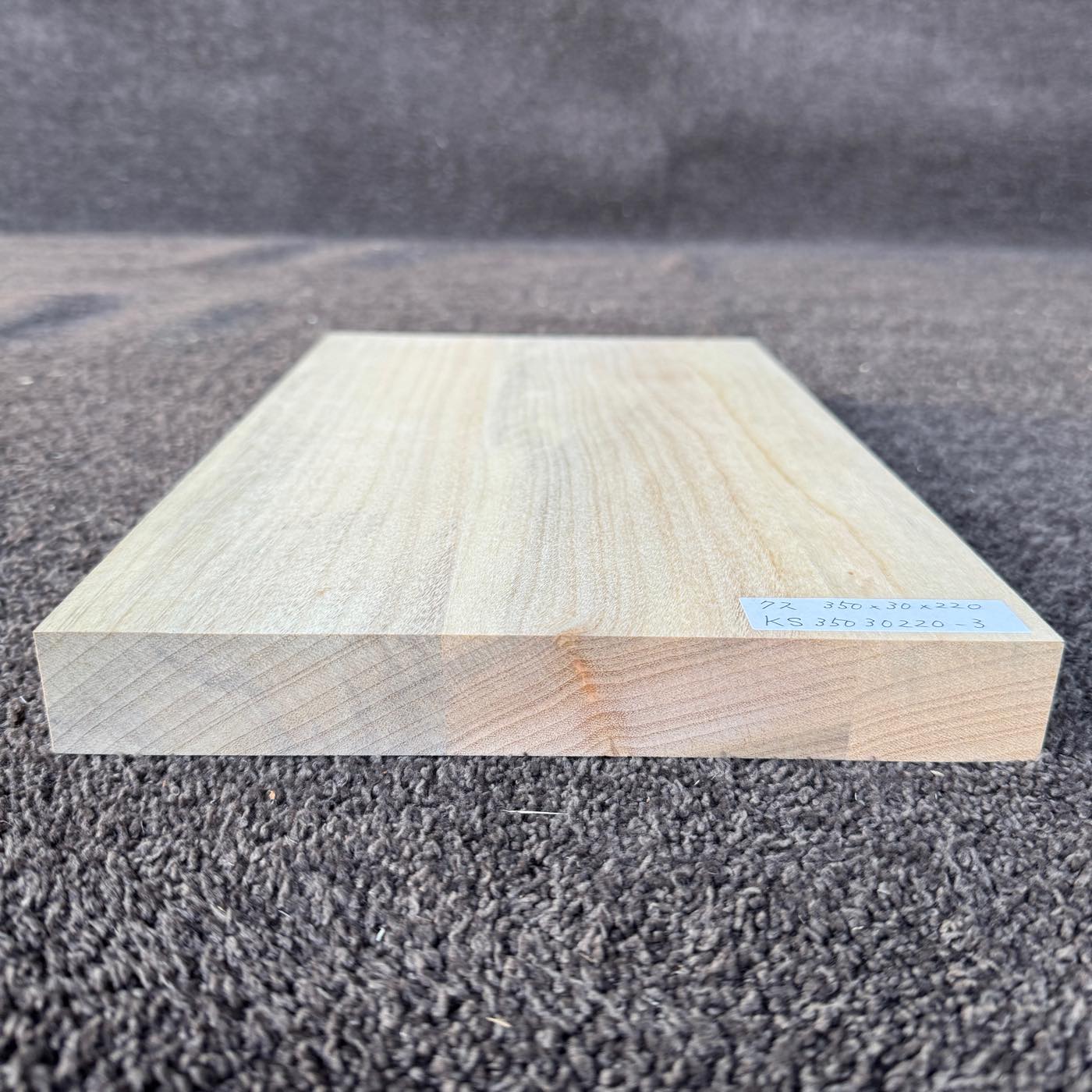 彫刻材 楠 はぎ板 プレナ仕上げ L350×T30×W220mm KS35030220-3 定番商品