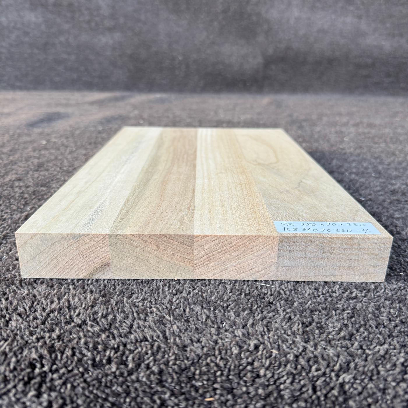 彫刻材 楠 はぎ板 プレナ仕上げ L350×T30×W220mm KS35030220-4 定番商品