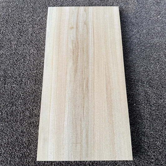 彫刻材 楠 はぎ板 プレナ仕上げ L400×T20×W200mm KS40020200-2 定番商品