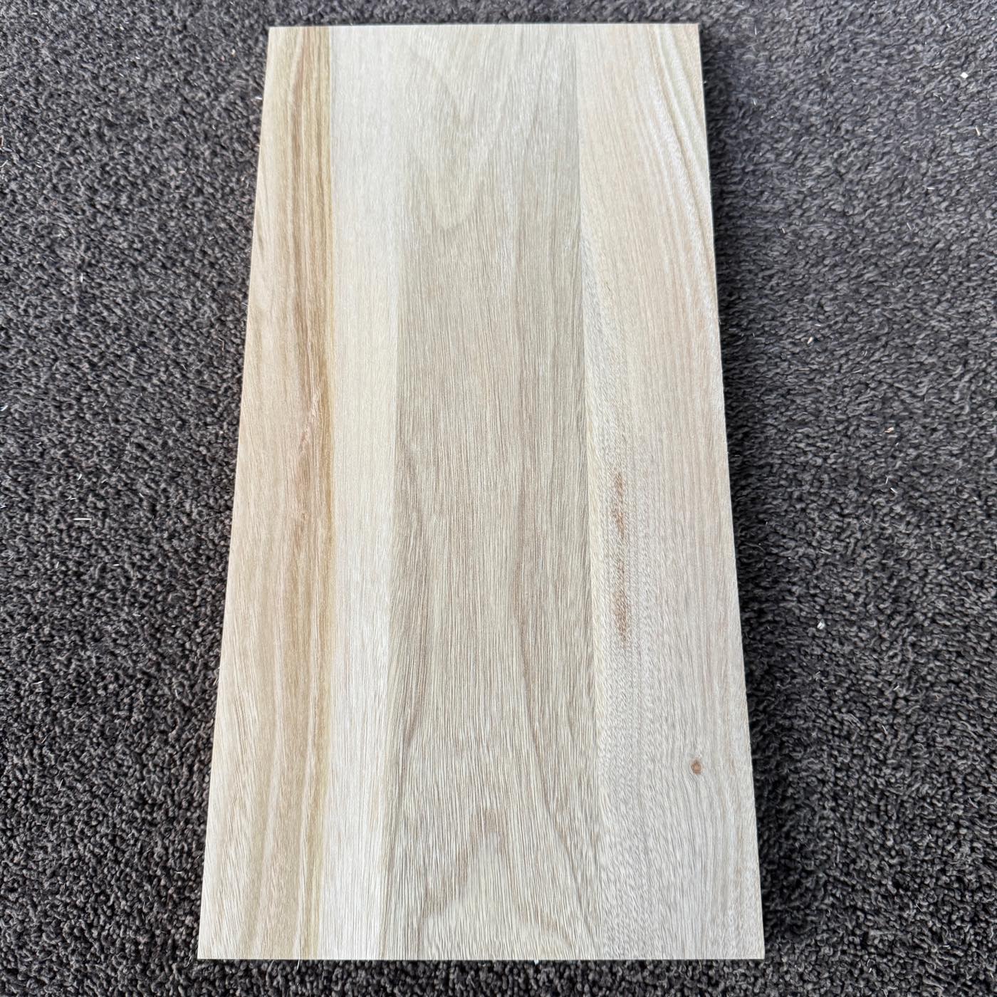 彫刻材 楠 はぎ板 プレナ仕上げ L400×T15×W200mm KS40015200-3 定番商品