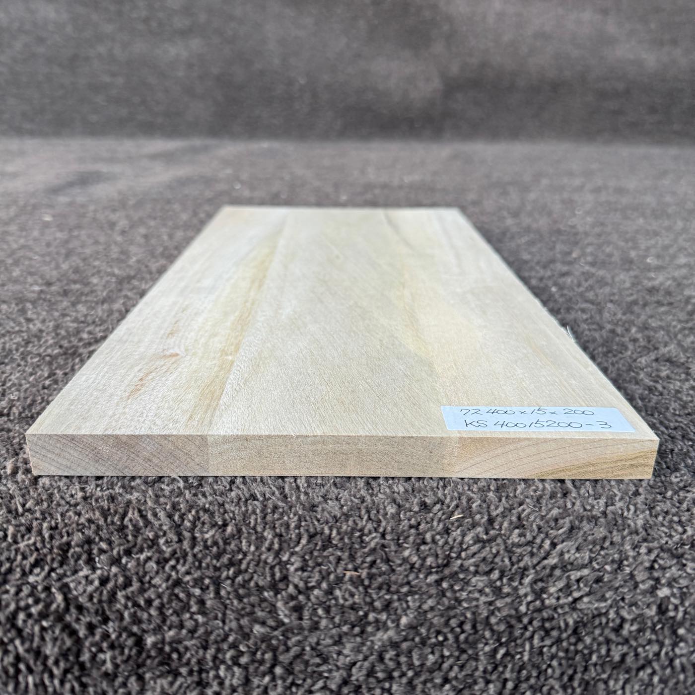 彫刻材 楠 はぎ板 プレナ仕上げ L400×T15×W200mm KS40015200-3 定番商品
