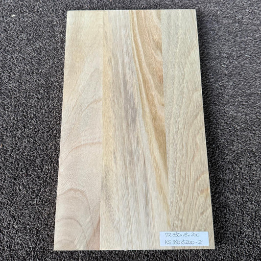 彫刻材 楠 はぎ板 プレナ仕上げ L350×T15×W200mm KS35015200-2 定番商品