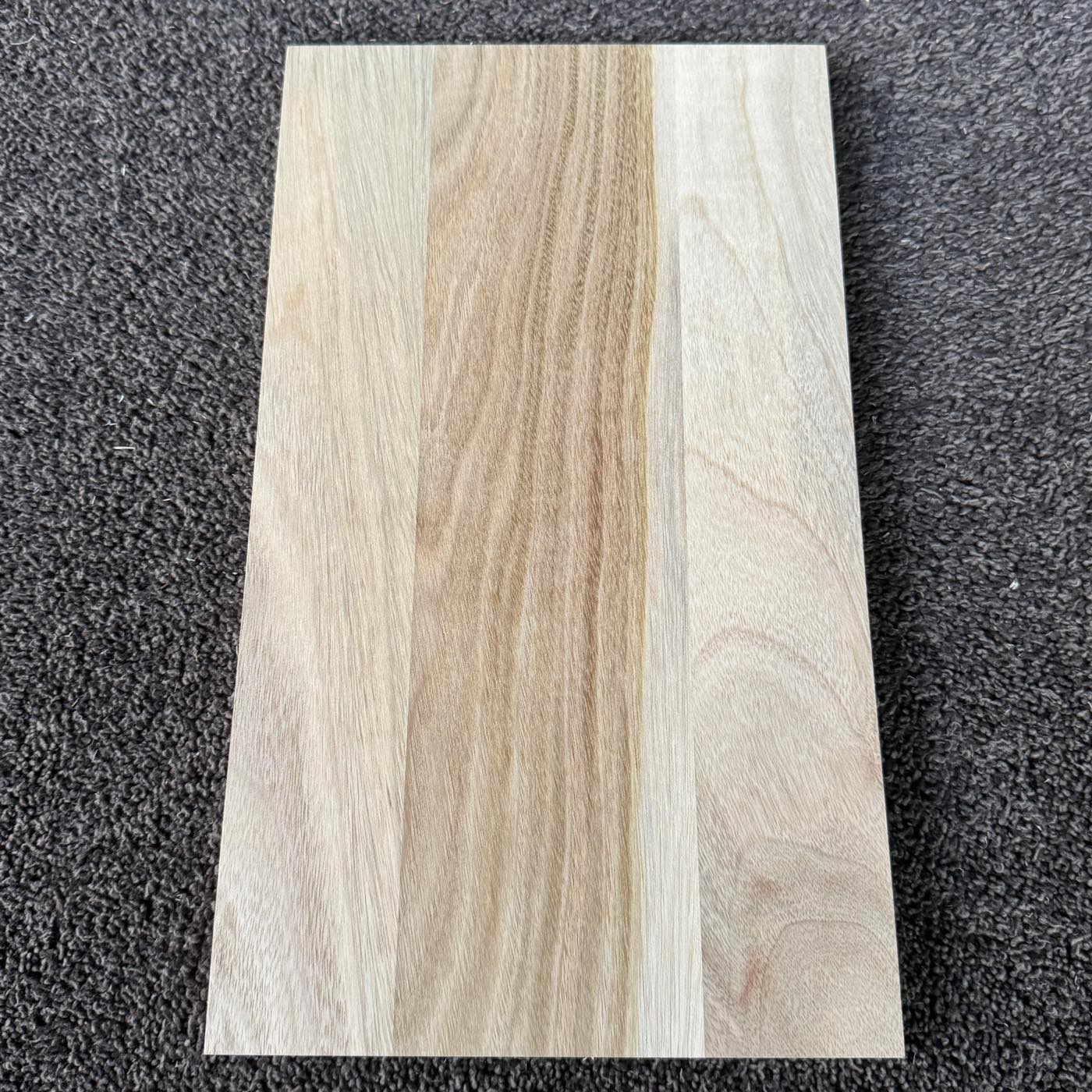 彫刻材 楠 はぎ板 プレナ仕上げ L350×T15×W200mm KS35015200-2 定番商品