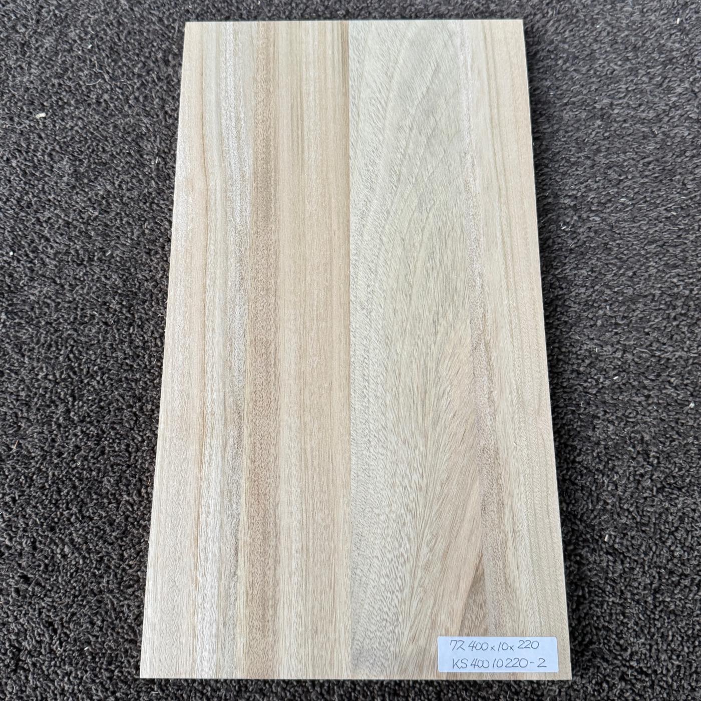 彫刻材 楠 はぎ板 プレナ仕上げ L400×T10×W220mm KS40010220-2 定番商品