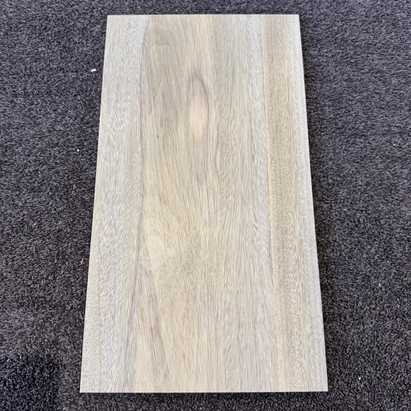 彫刻材 楠 はぎ板 プレナ仕上げ L400×T10×W220mm KS40010220-5 定番商品