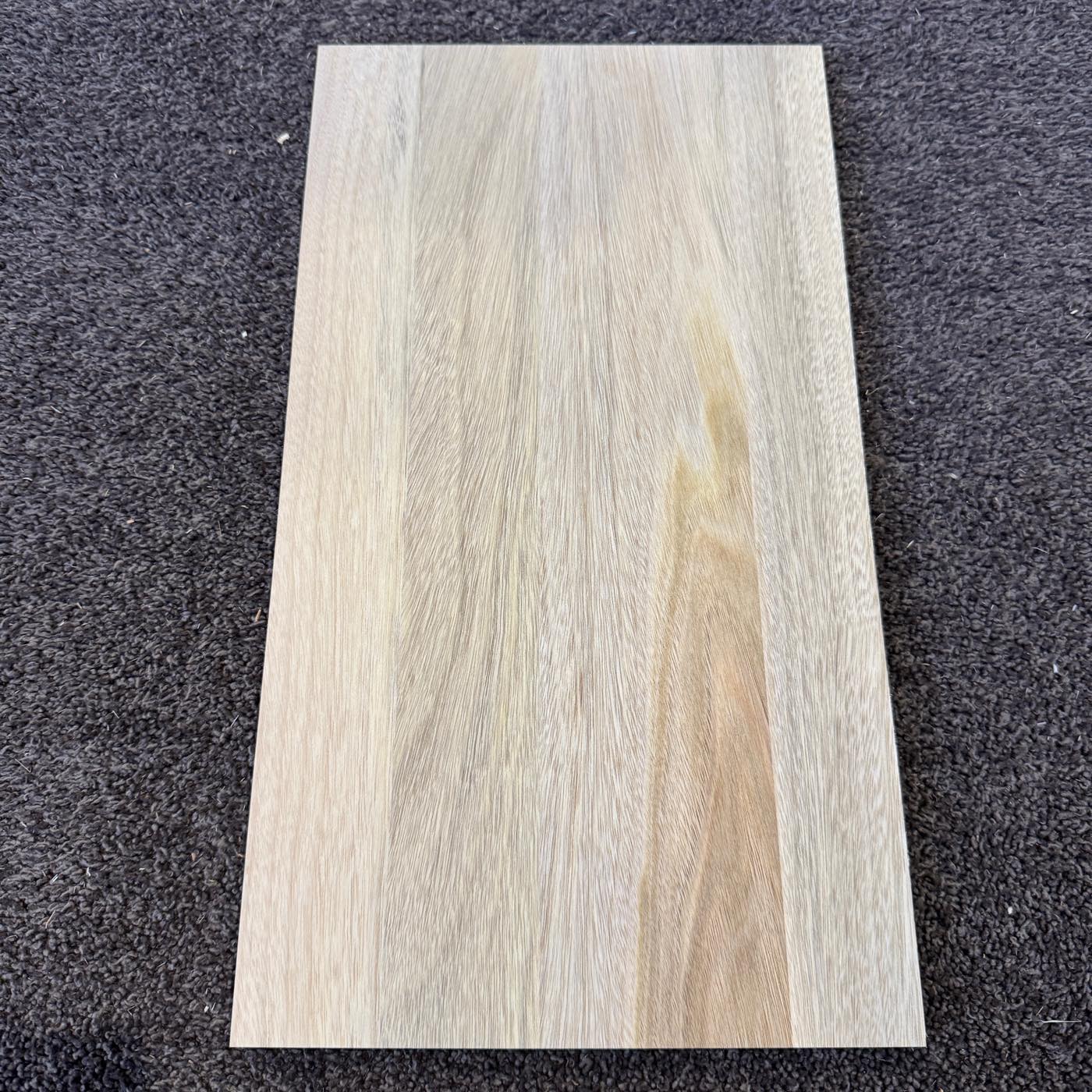 彫刻材 楠 はぎ板 プレナ仕上げ L400×T10×W220mm KS40010220-6 定番商品