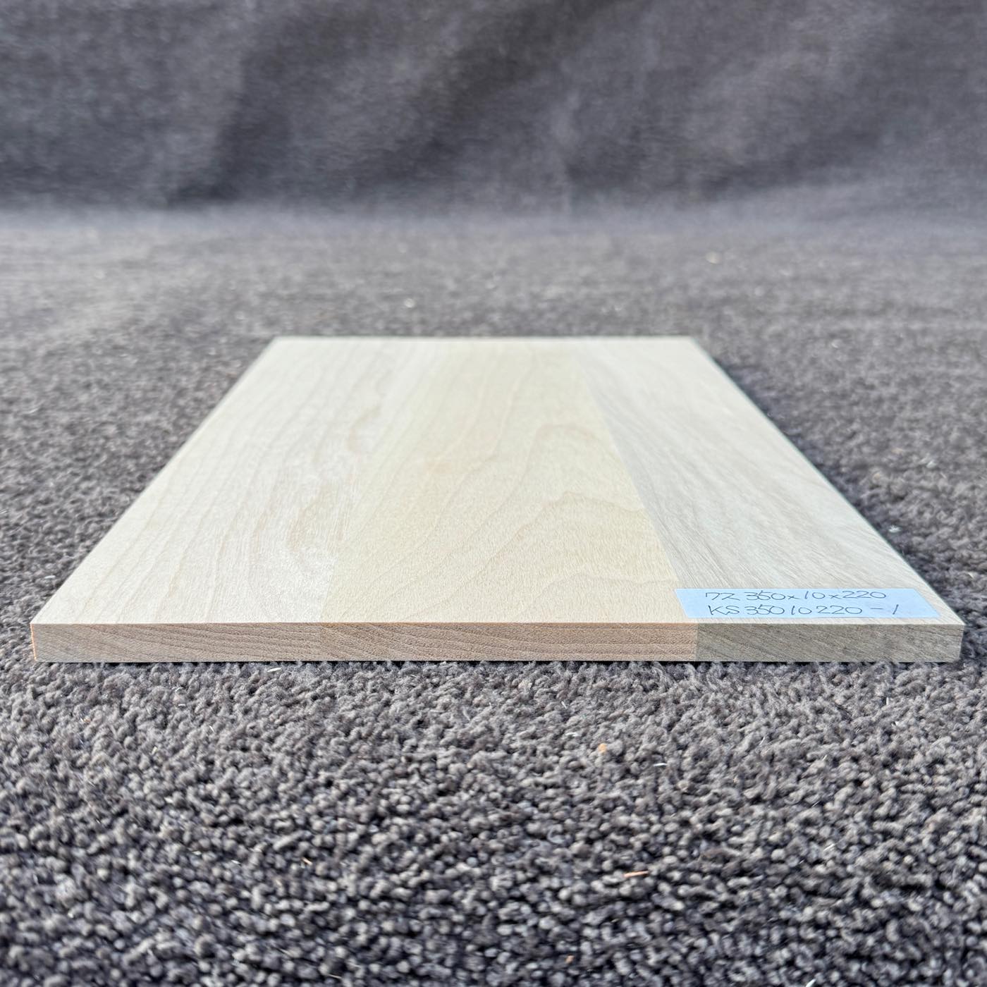 彫刻材 楠 はぎ板 プレナ仕上げ L350×T10×W220mm KS35010220-1 定番商品