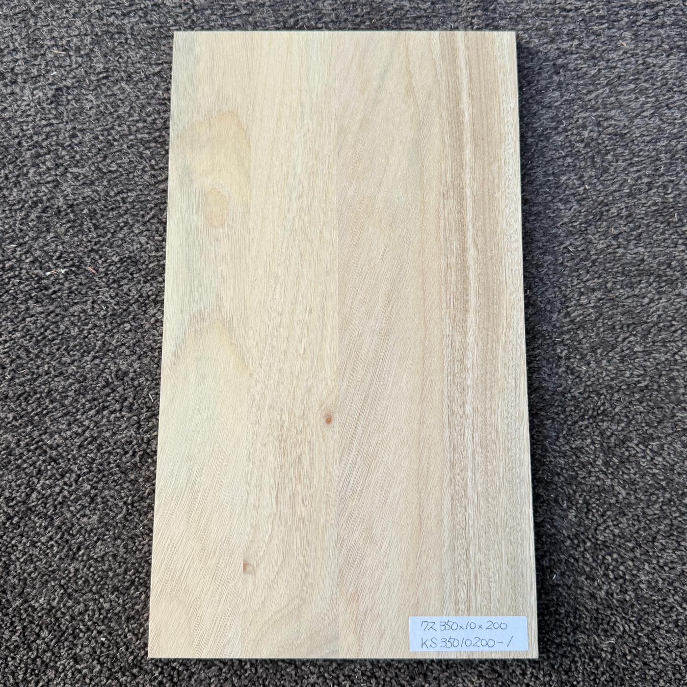 彫刻材 楠 はぎ板 プレナ仕上げ L350×T10×W200mm KS35010200-1 定番商品