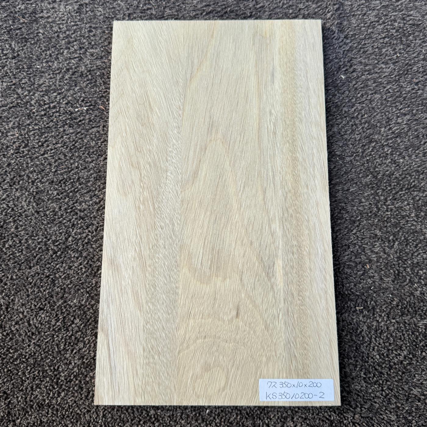 彫刻材 楠 はぎ板 プレナ仕上げ L350×T10×W200mm KS35010200-2 定番商品