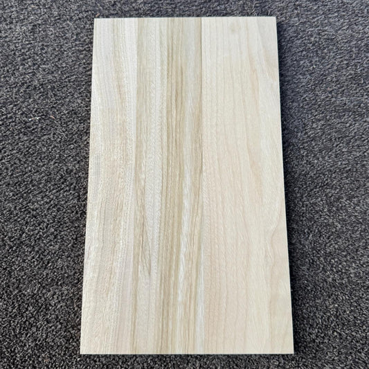 彫刻材 楠 はぎ板 プレナ仕上げ L350×T10×W200mm KS35010200-3 定番商品