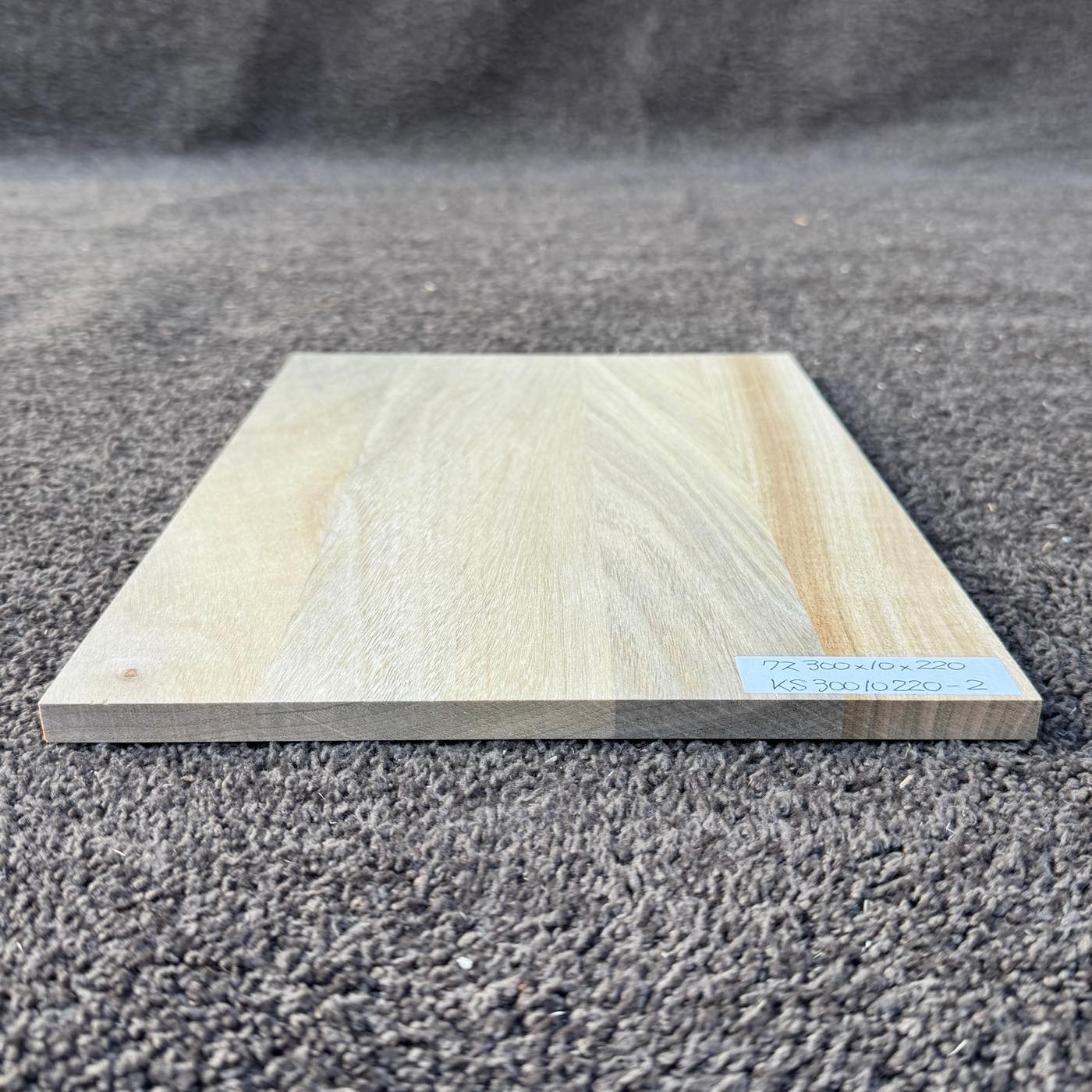 彫刻材 楠 はぎ板 プレナ仕上げ L300×T10×W220mm KS30010220-2 定番商品