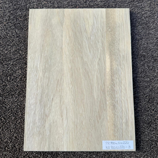 彫刻材 楠 はぎ板 プレナ仕上げ L300×T10×W220mm KS30010220-3 定番商品