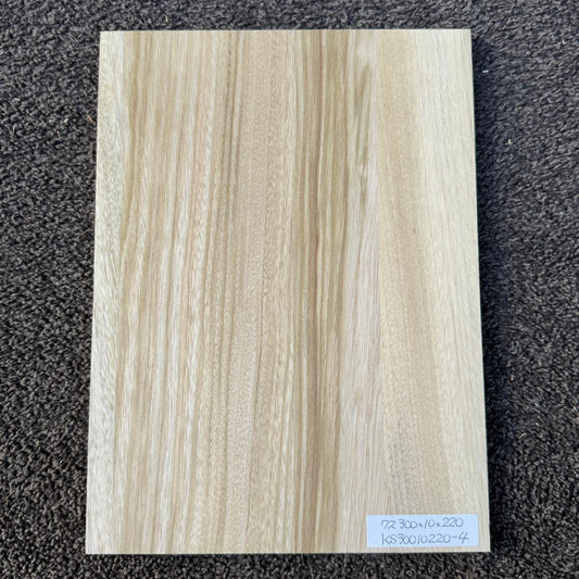 彫刻材 楠 はぎ板 プレナ仕上げ L300×T10×W220mm KS30010220-4 定番商品