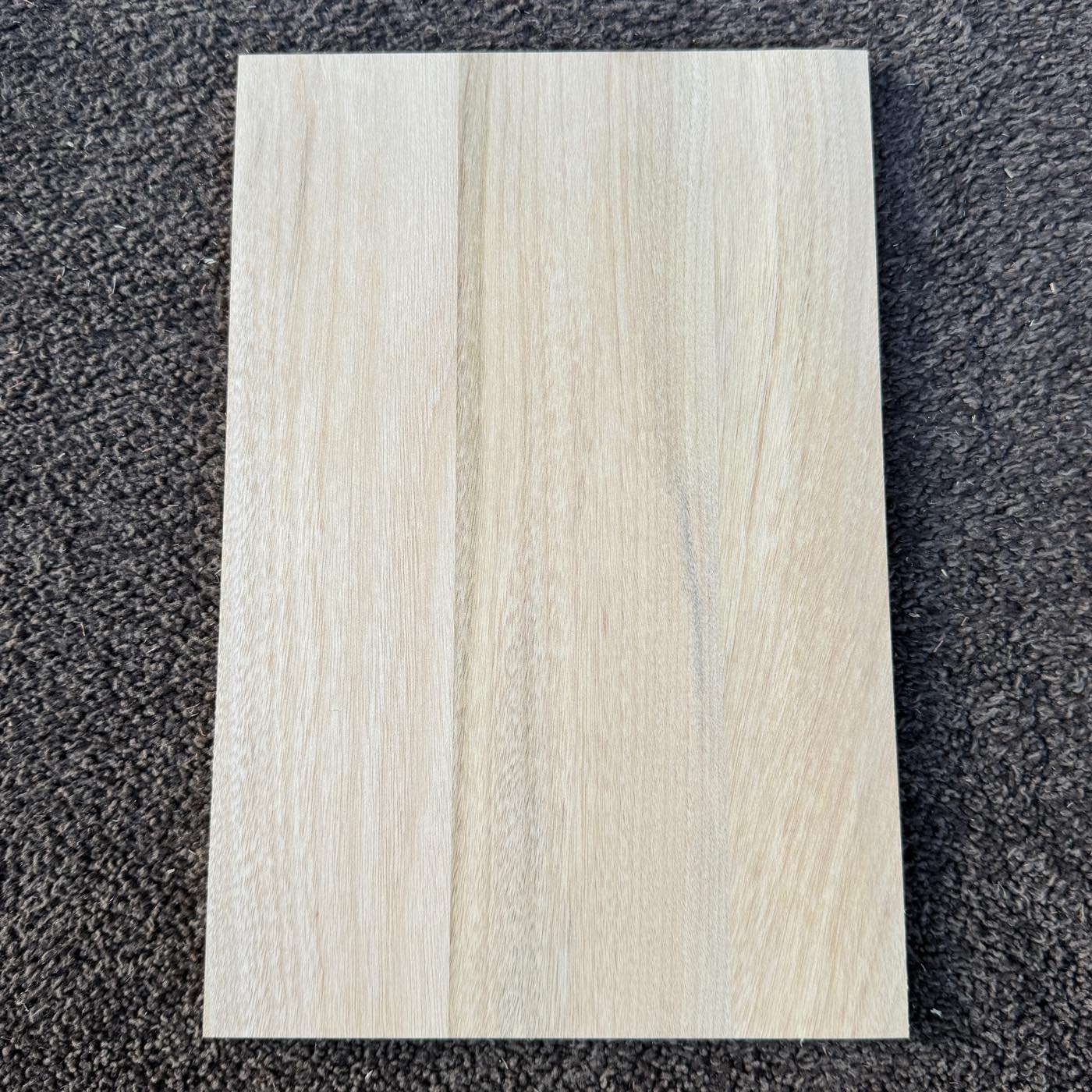 彫刻材 楠 はぎ板 プレナ仕上げ L300×T10×W200mm KS30010200-1 定番商品