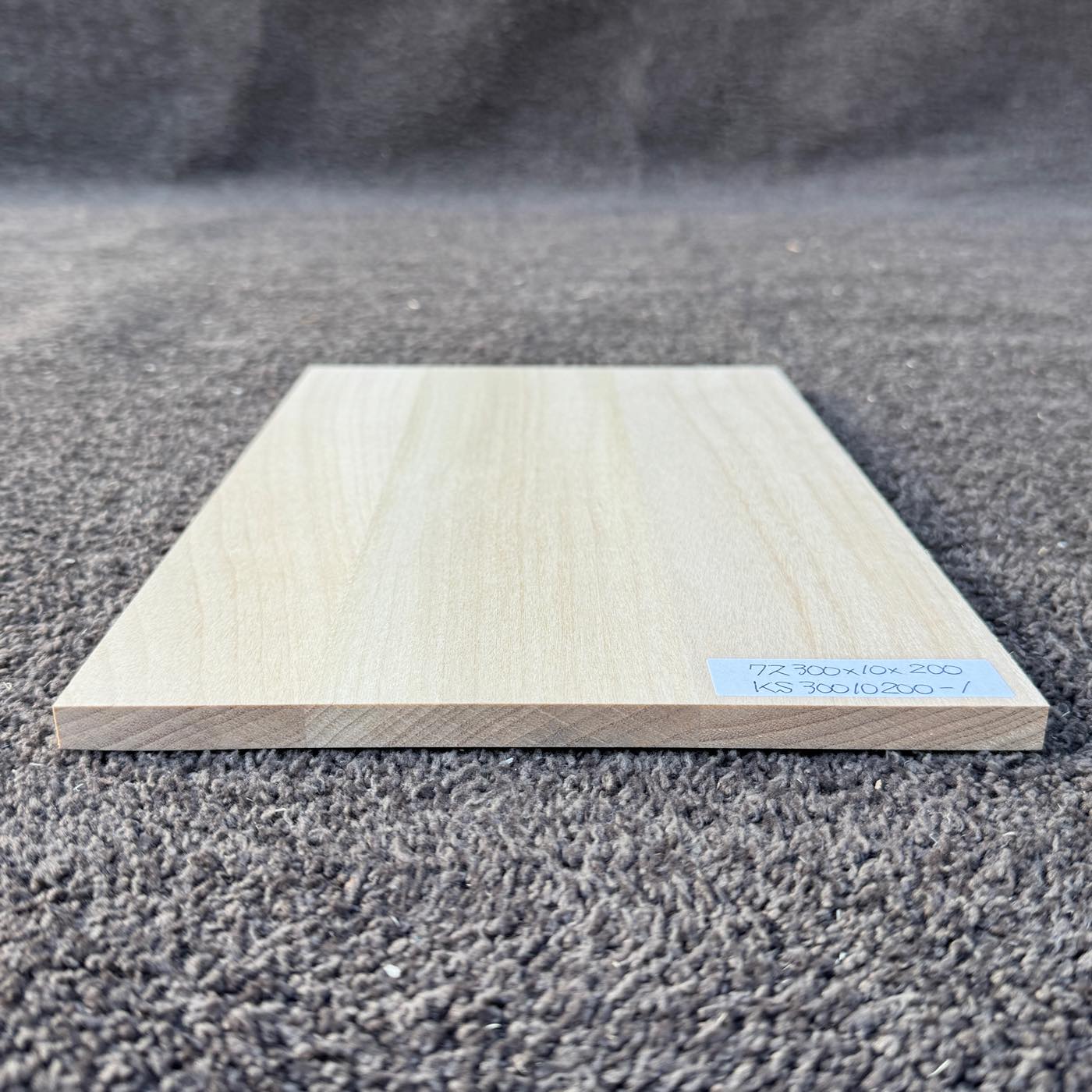 彫刻材 楠 はぎ板 プレナ仕上げ L300×T10×W200mm KS30010200-1 定番商品