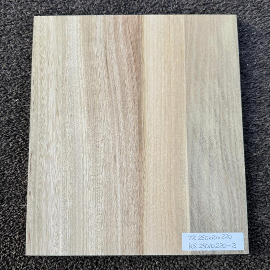 彫刻材 楠 はぎ板 プレナ仕上げ L250×T10×W220mm KS25010220-2 定番商品