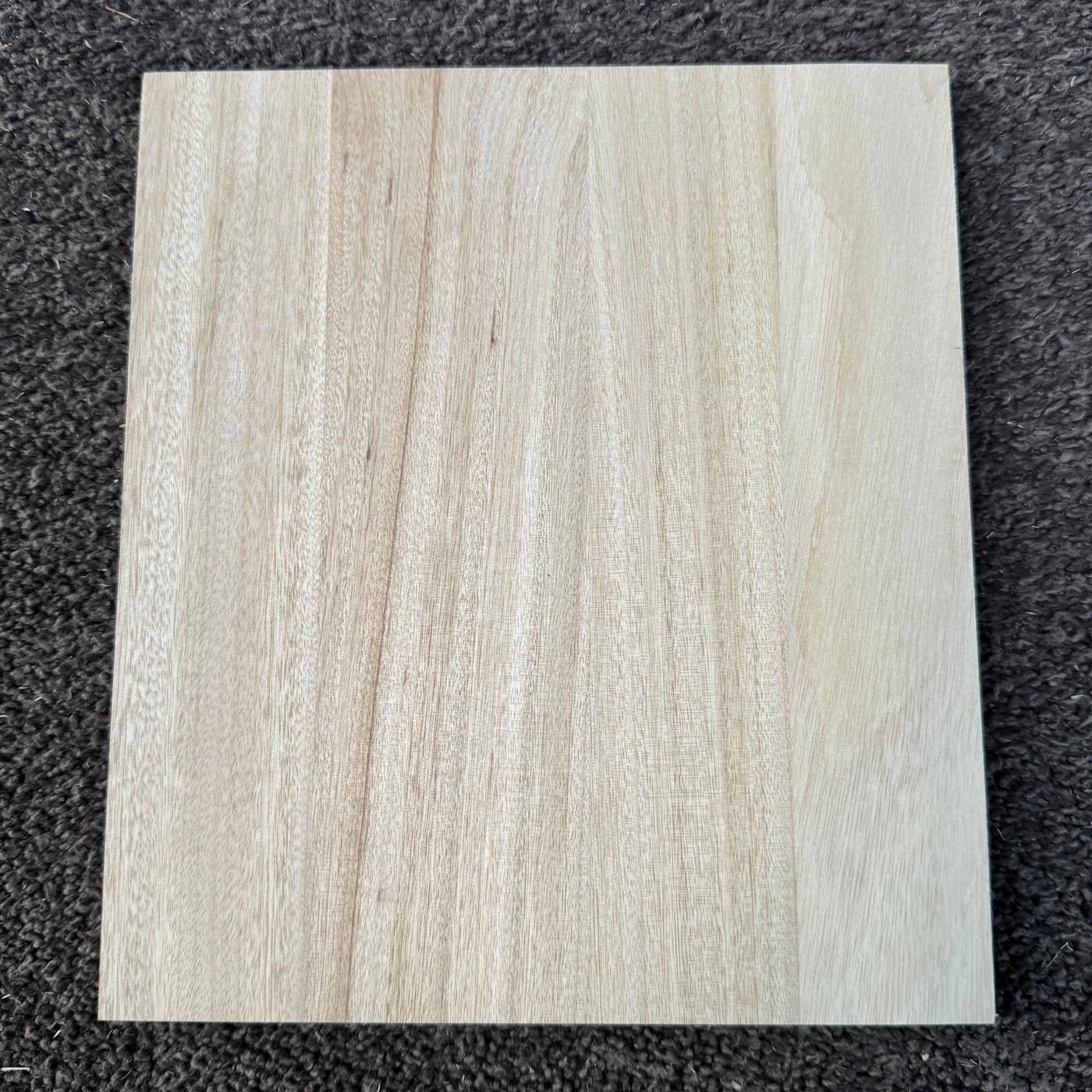 彫刻材 楠 はぎ板 プレナ仕上げ L250×T10×W220mm KS25010220-3 定番商品