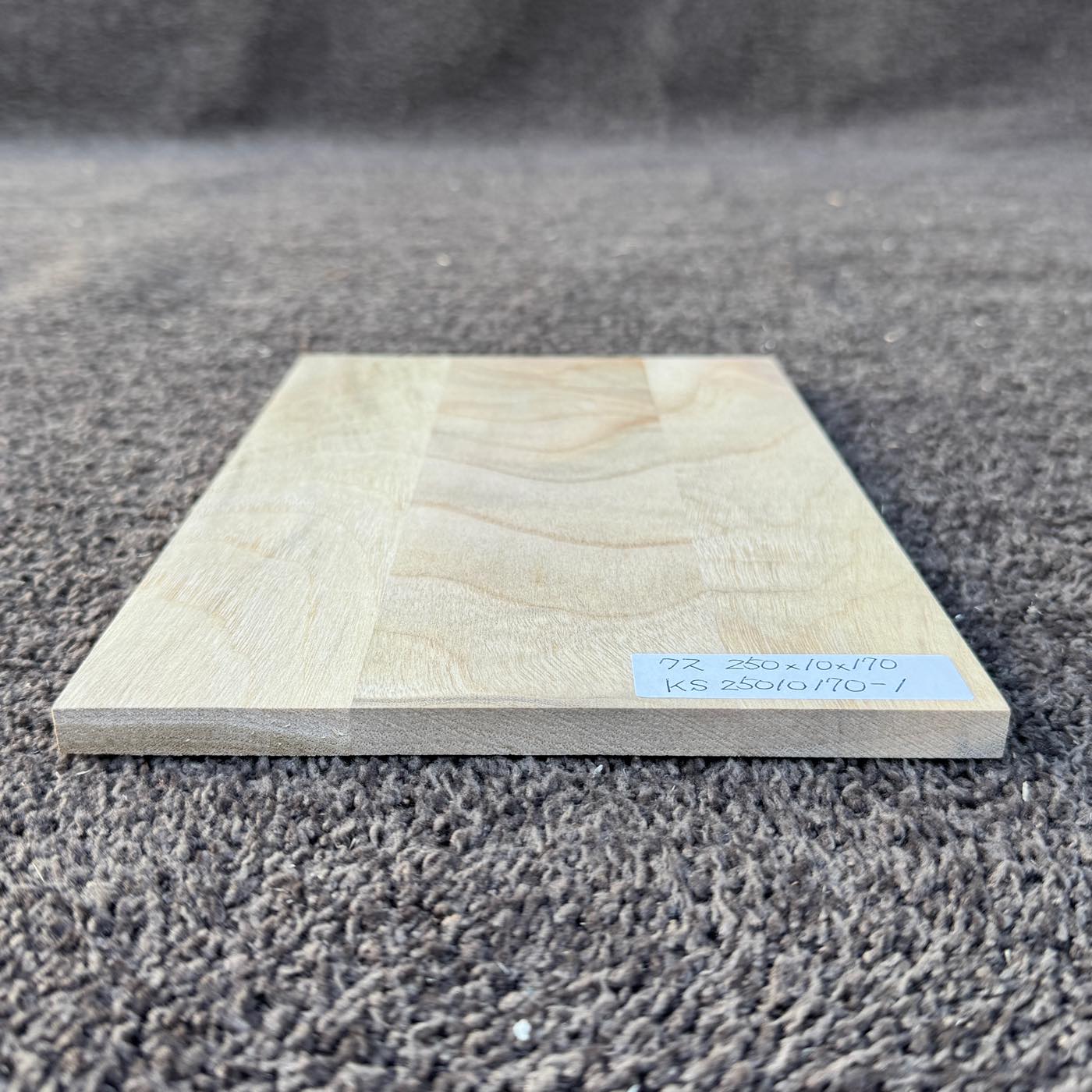 彫刻材 楠 はぎ板 プレナ仕上げ L250×T10×W170mm KS25010170-1 定番商品