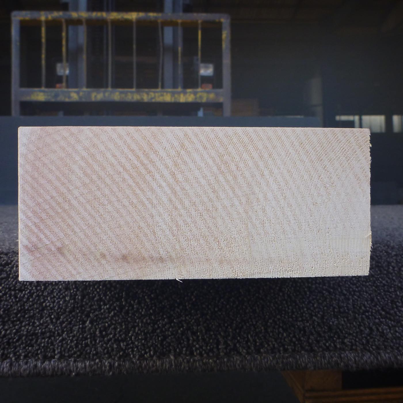 彫刻材 天然木曽檜 柾目盤 ラフ材 L430×T74×W174mm 430074174 Aグレード