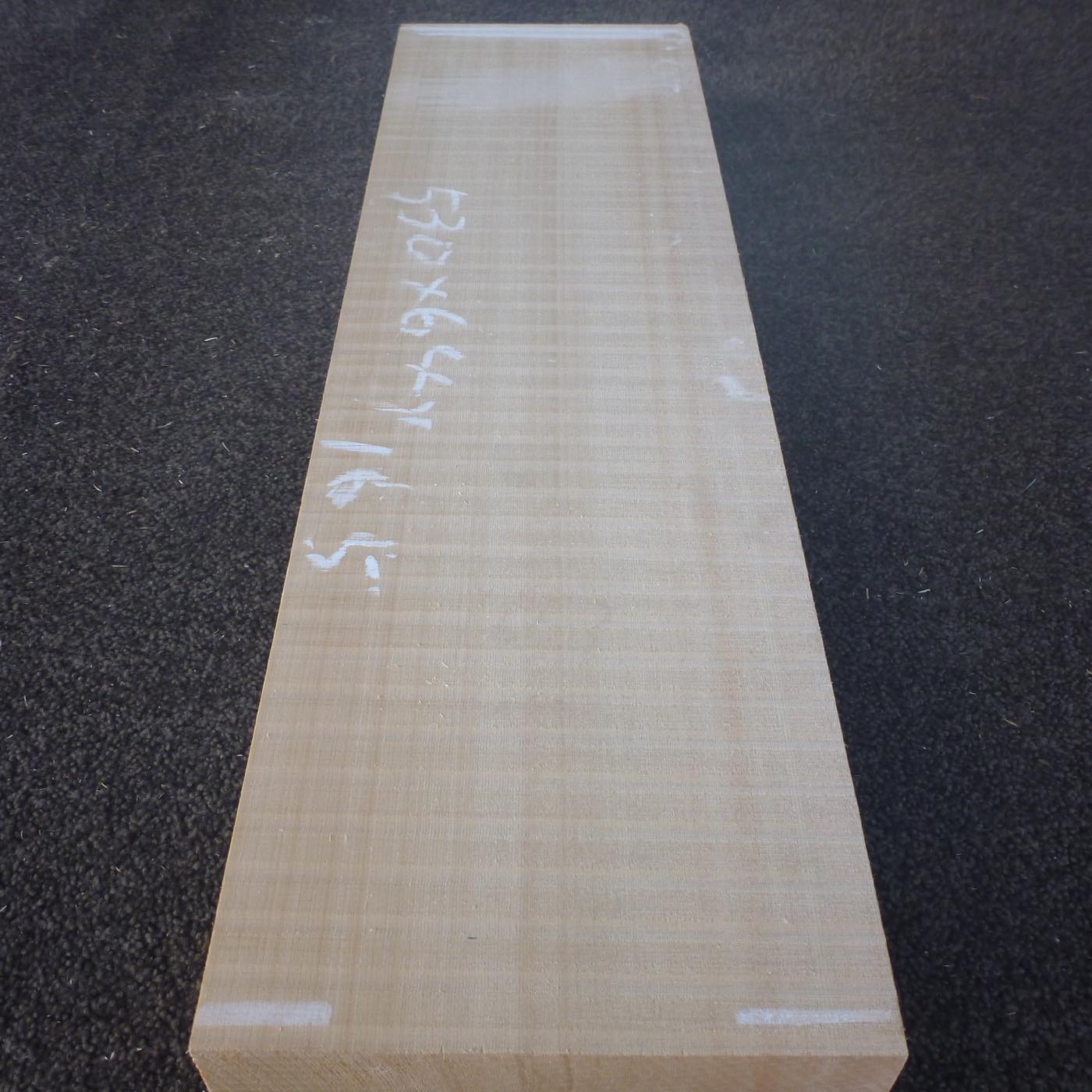 彫刻材 天然木曽檜 柾目盤 ラフ材 L560×T64×W165mm 560064165 Aグレード
