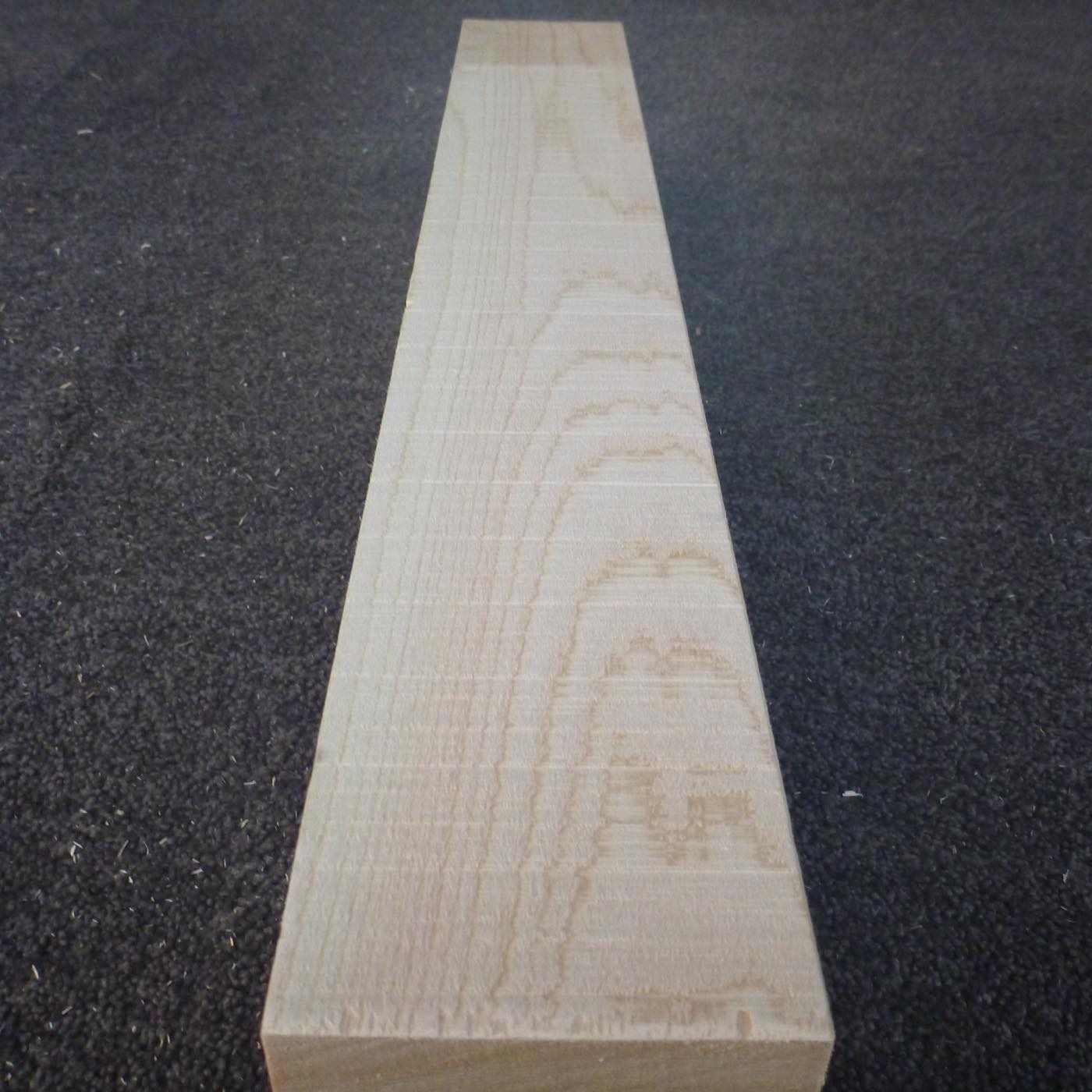 彫刻材 天然木曽檜 柾目盤 ラフ材 L530×T82×W98mm 530082098 AAグレード