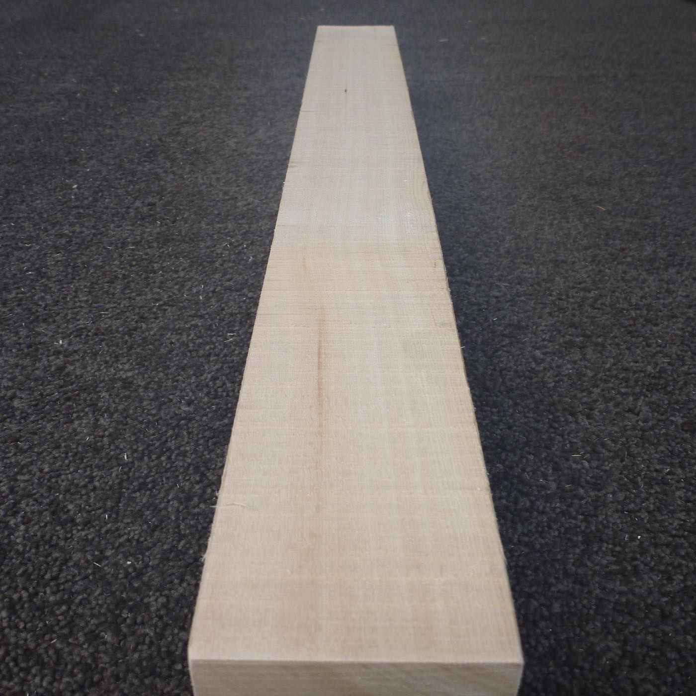 彫刻材 天然木曽檜 柾目盤 ラフ材 L600×T66×W67mm 2B066067 Bグレード 定番商品