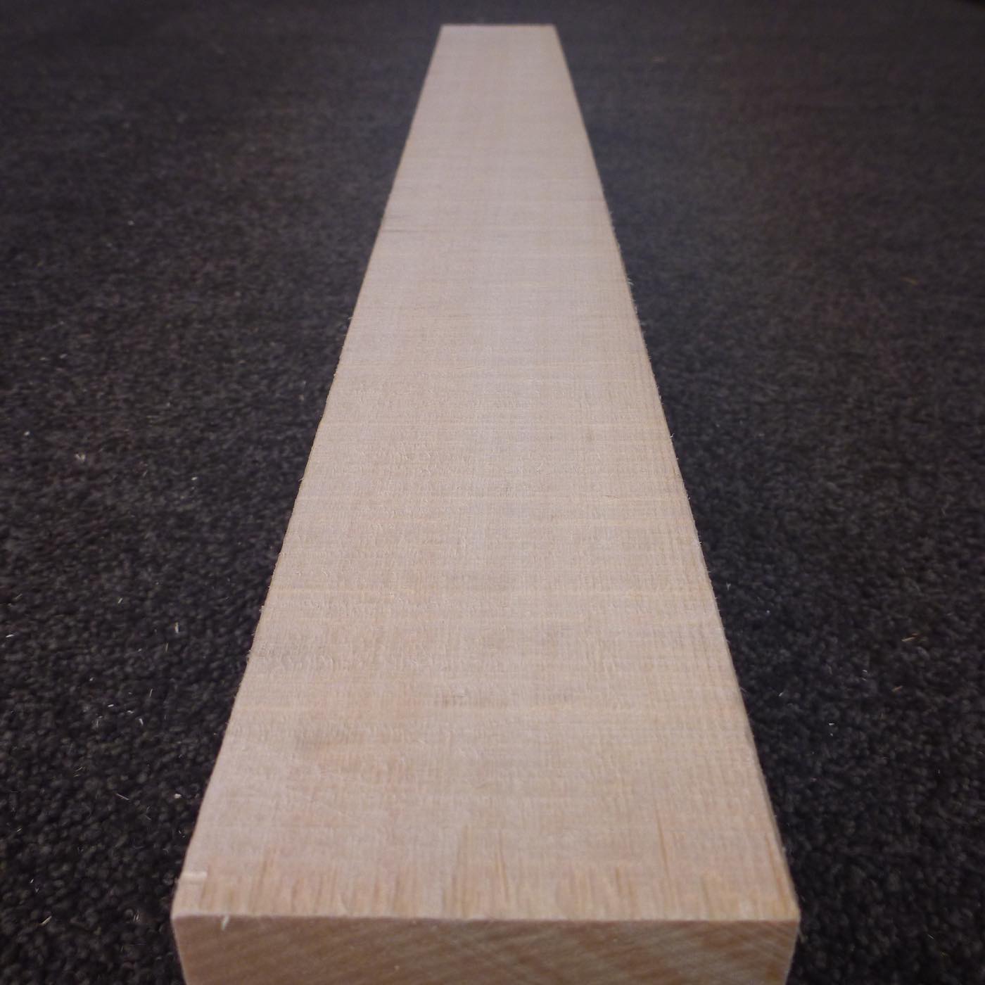 彫刻材 天然木曽檜 柾目盤 ラフ材 L600×T67×W68mm 2B067068 Bグレード 定番商品