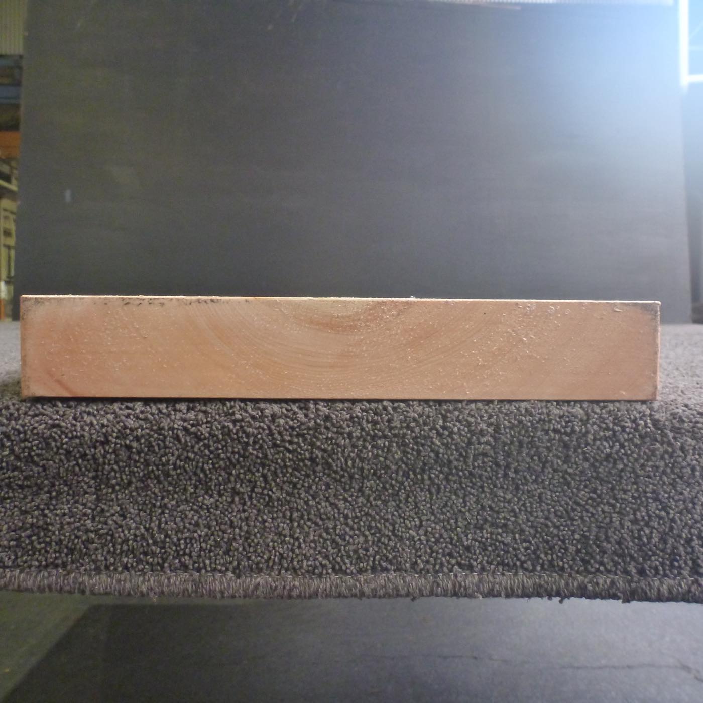 彫刻材 天然木曽檜 板目板 ラフ材 L2300×T45×W300mm 230045300 Bグレード