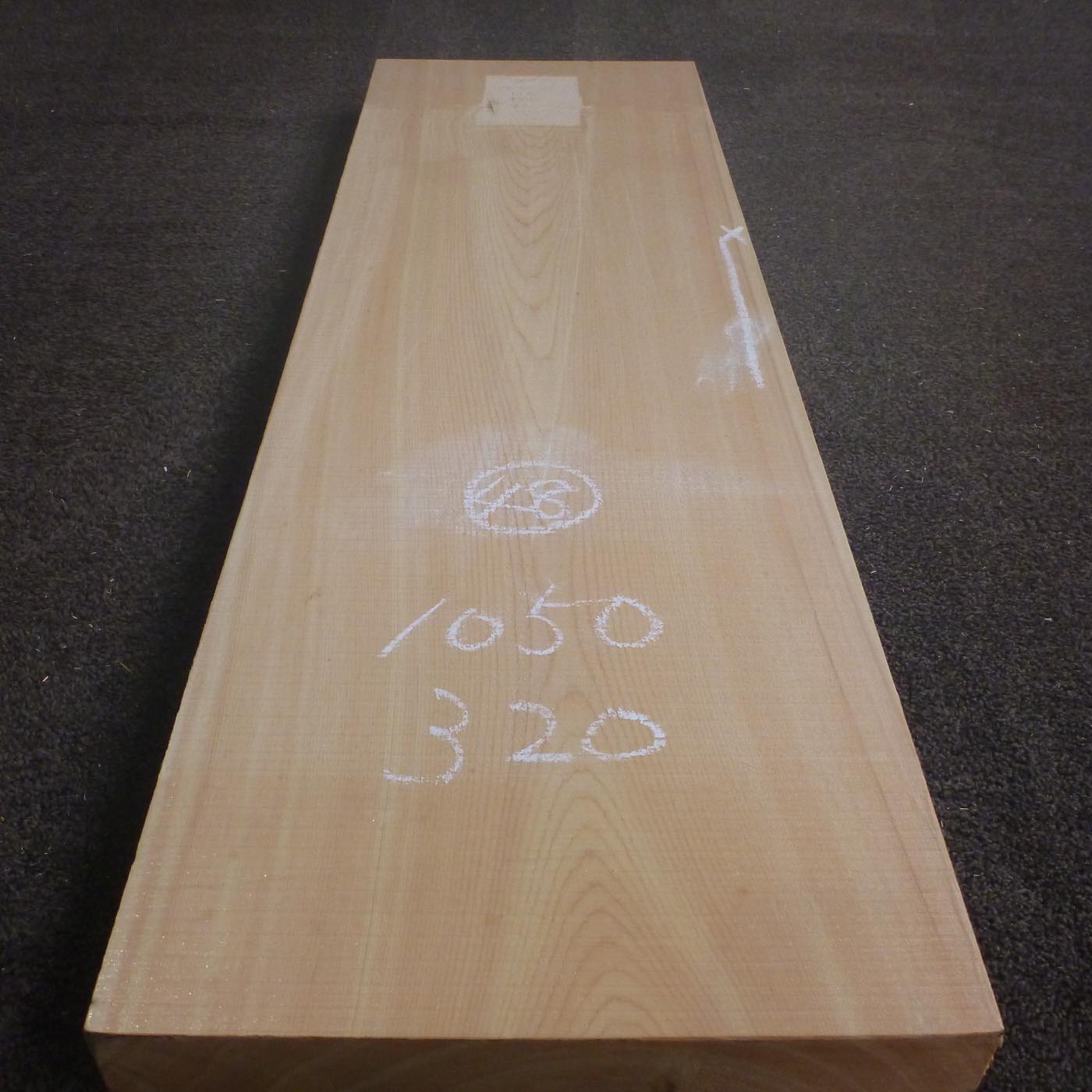 彫刻材 天然木曽檜 板目板 ラフ材 L1050×T48×W320mm 105048320 Aグレード