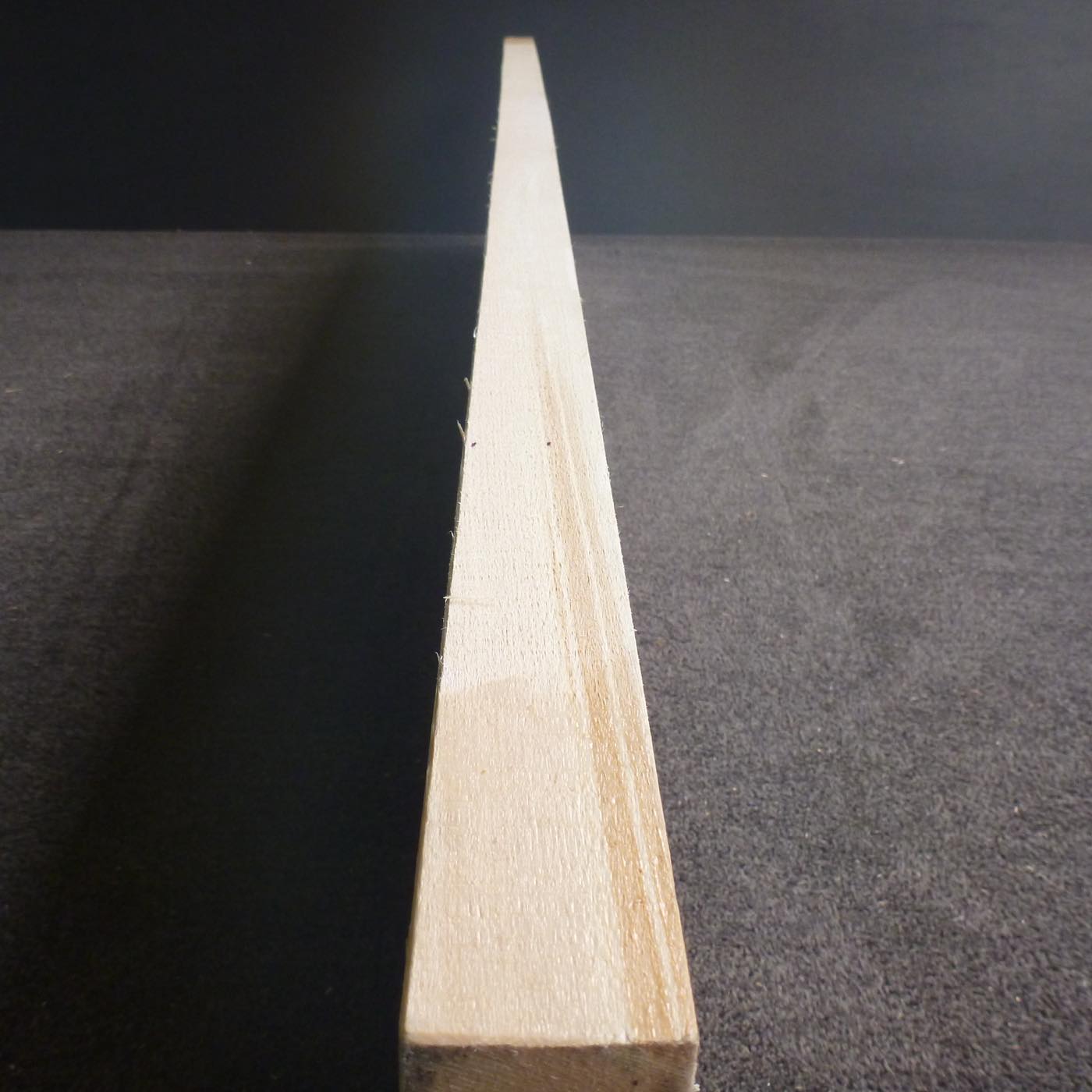 彫刻材 天然木曽檜 板目板 ラフ材 L2050×T48×W375mm 205048375 Bグレード