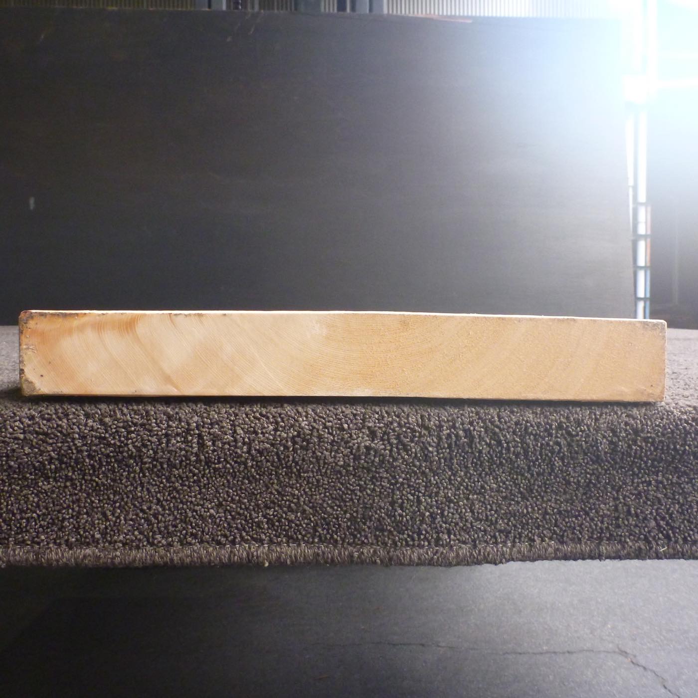 彫刻材 天然木曽檜 板目板 ラフ材 L2050×T48×W375mm 205048375 Bグレード