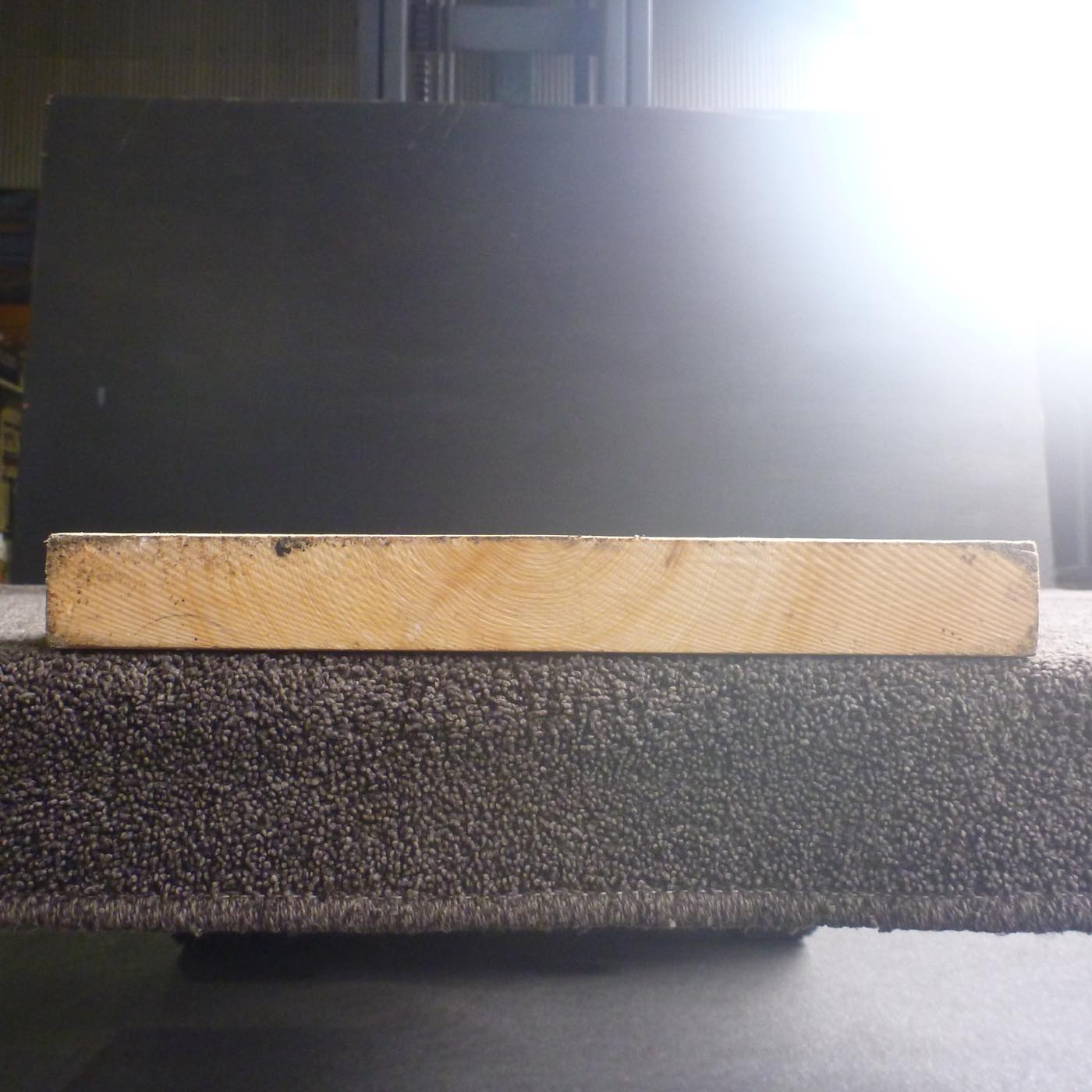 彫刻材 天然木曽檜 板目板 ラフ材 L550×T36×W325mm 55036325 Dグレード