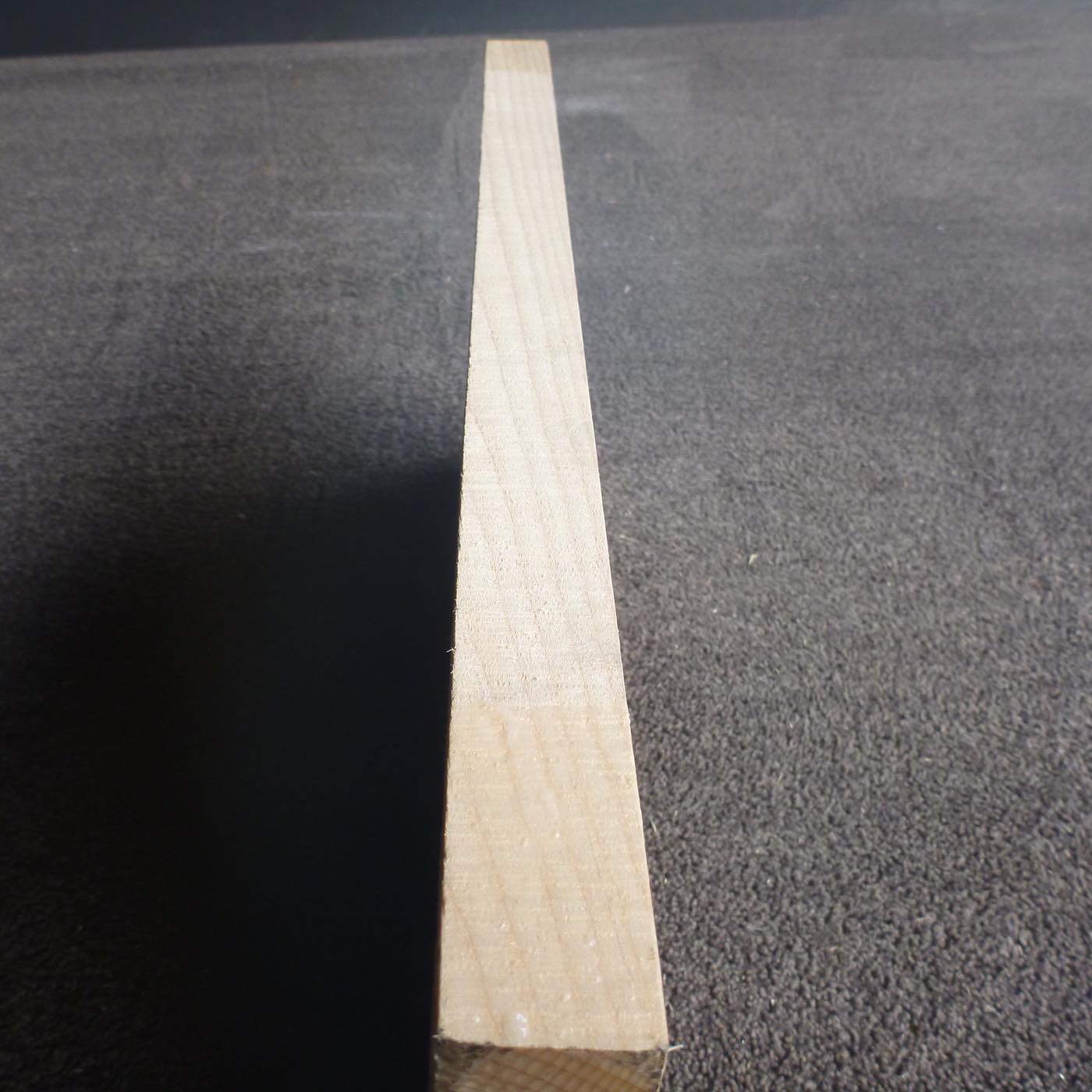 彫刻材 天然木曽檜 板目板 ラフ材 L600×T30×W275mm 60030275 Dグレード