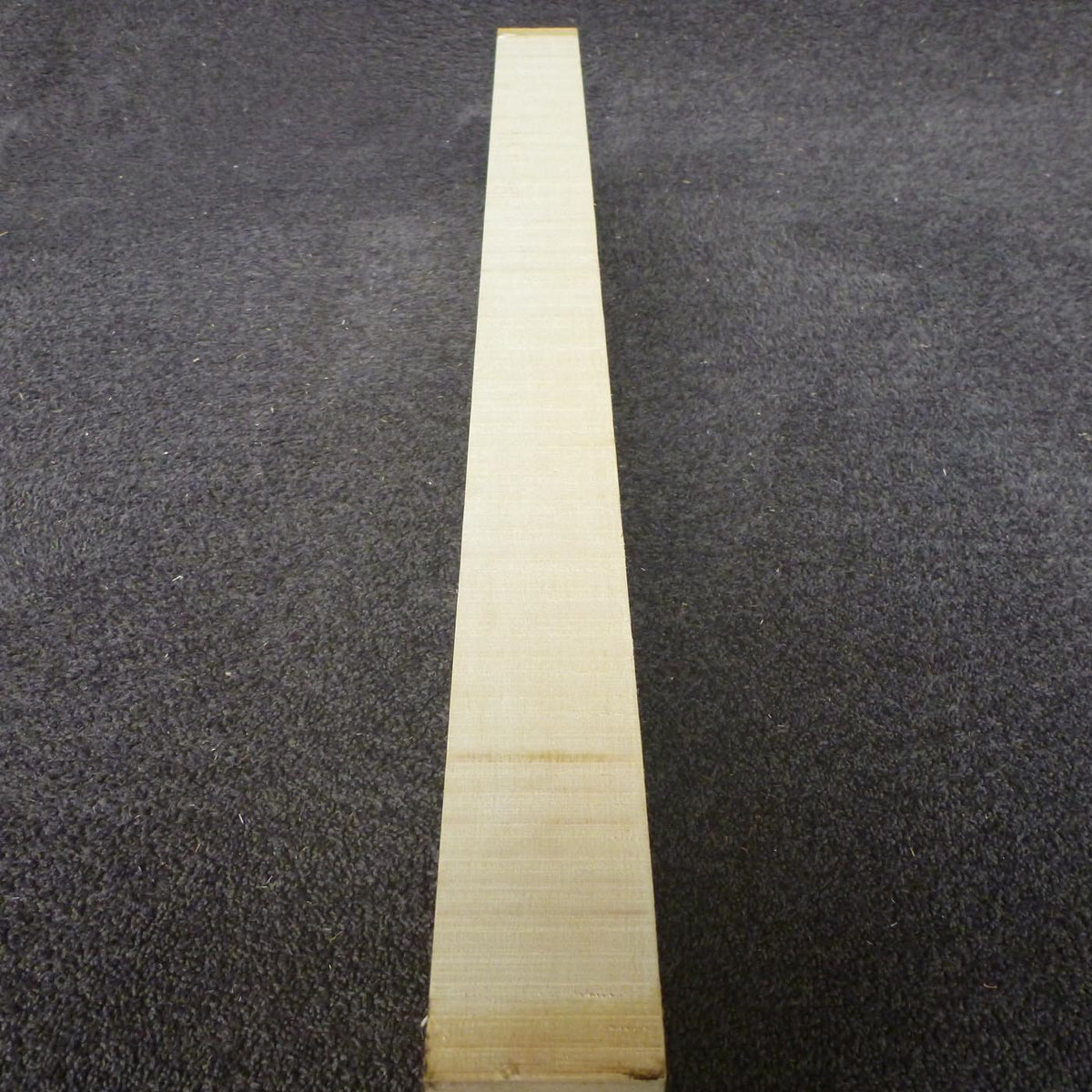彫刻材 米ヒバ 柾目 荒プレナ仕上げ 575057137 750×57×137mm AAAグレード 定番商品