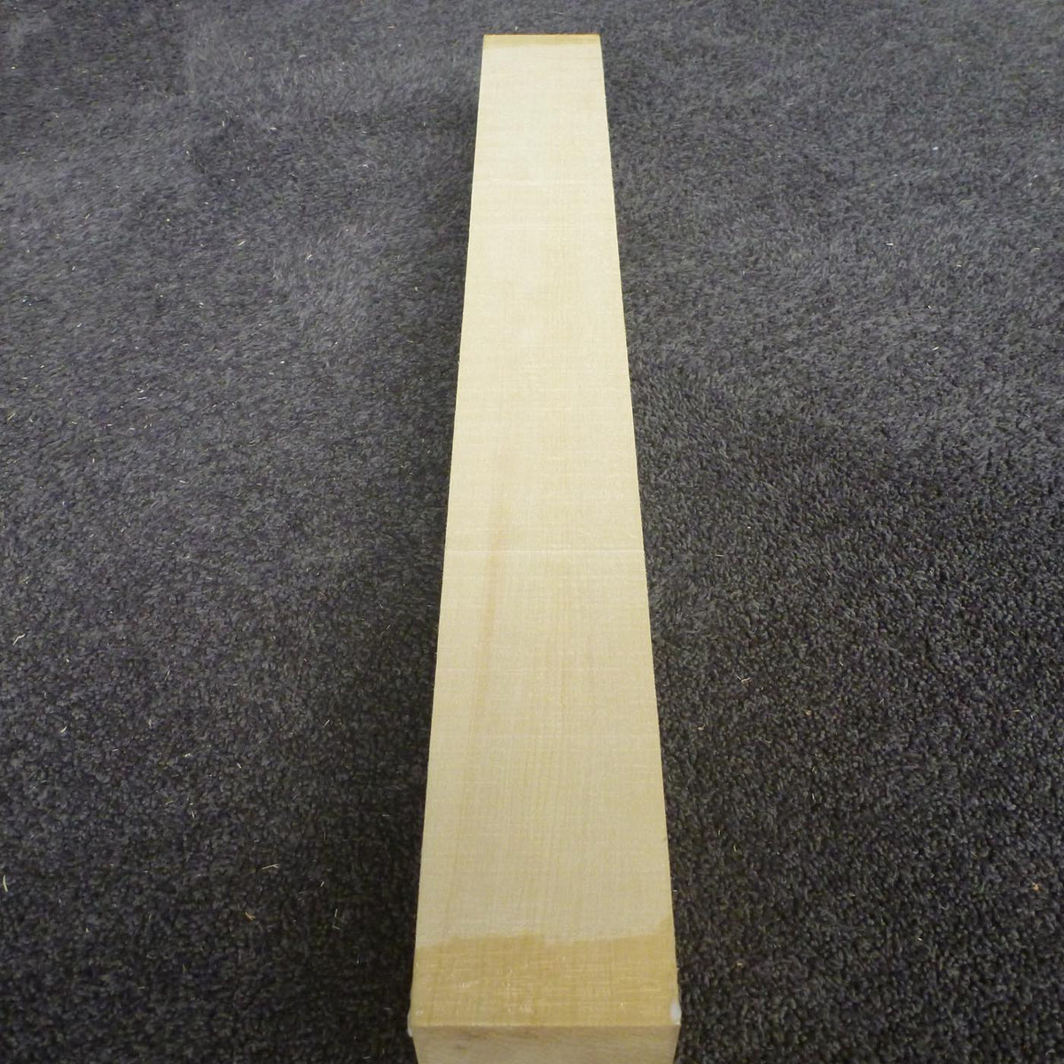彫刻材 米ヒバ 角材 荒プレナ仕上げ 560072072 600×72×72mm AAAグレード 定番商品