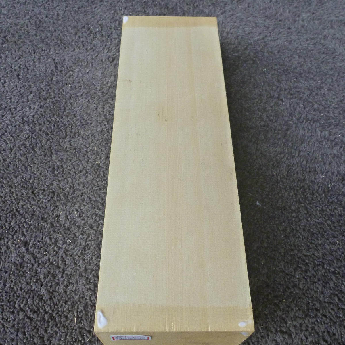 彫刻材 米ヒバ 柾目 荒プレナ仕上げ 530056102 300×56×102mm AAAグレード 定番商品