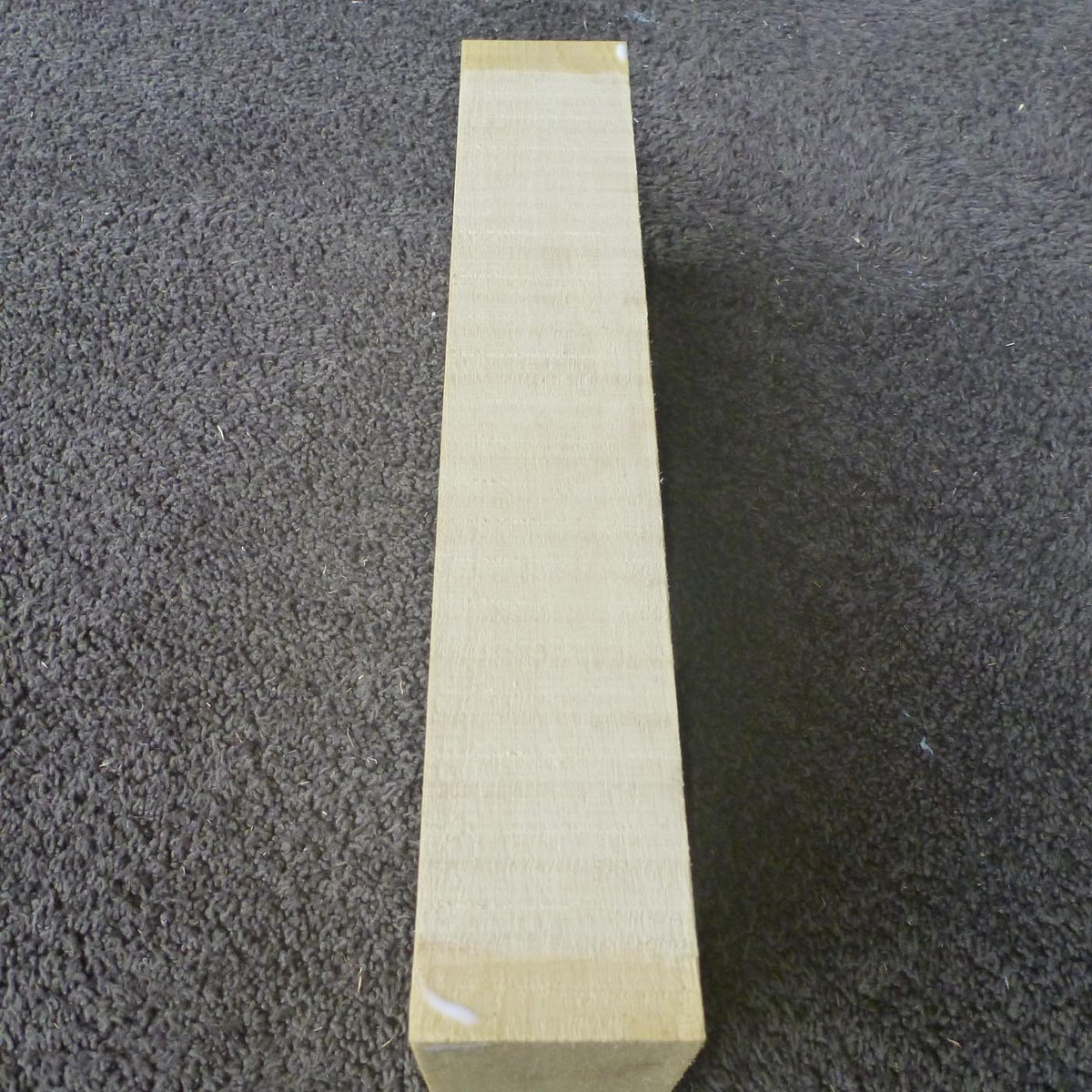 彫刻材 米ヒバ 柾目 荒プレナ仕上げ 530056102 300×56×102mm AAAグレード 定番商品