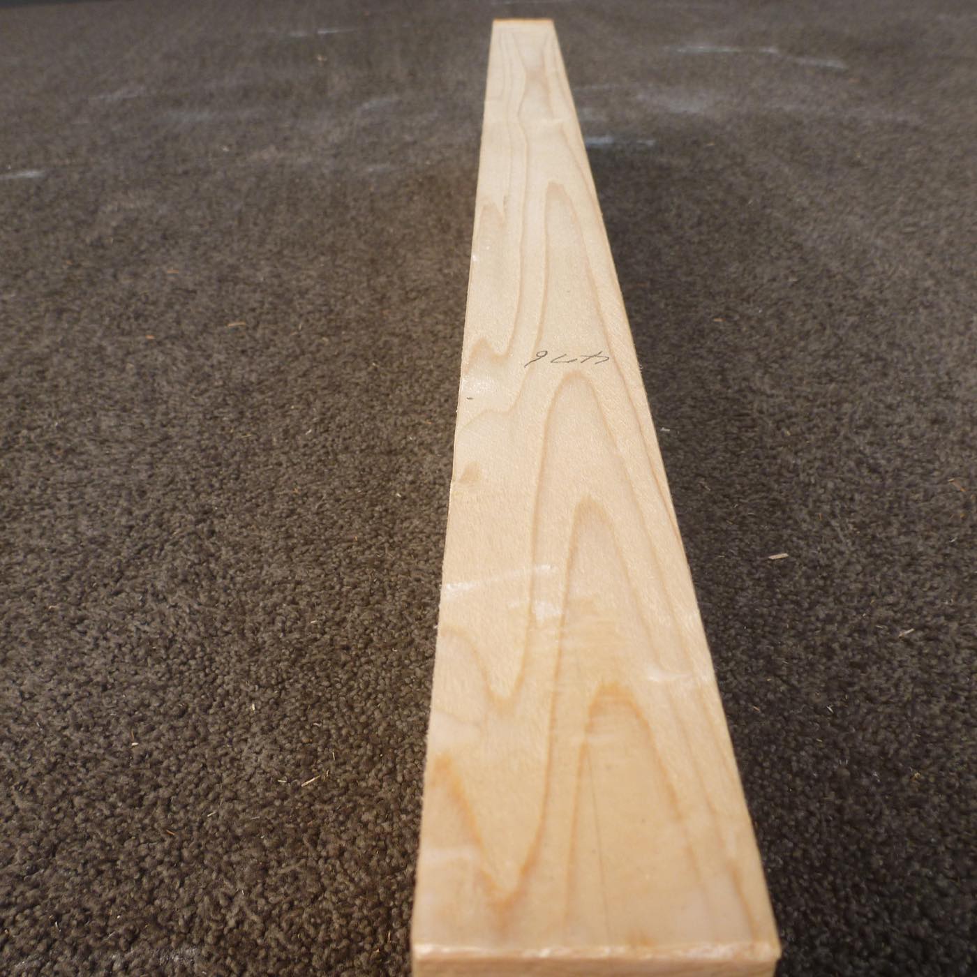 彫刻材 木曽桧 柾目板 ラフ材 L700×T45×W105mm TKIQ-5