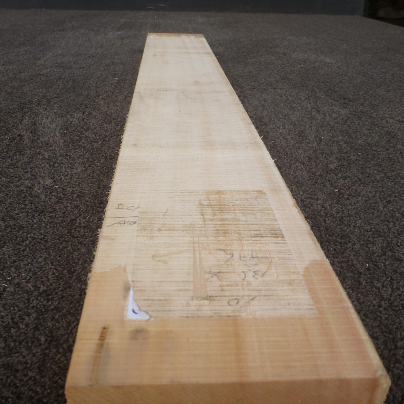 彫刻材 天然木曽檜 柾目板 ラフ材 L1000×T45×W135mm TKIQ-59