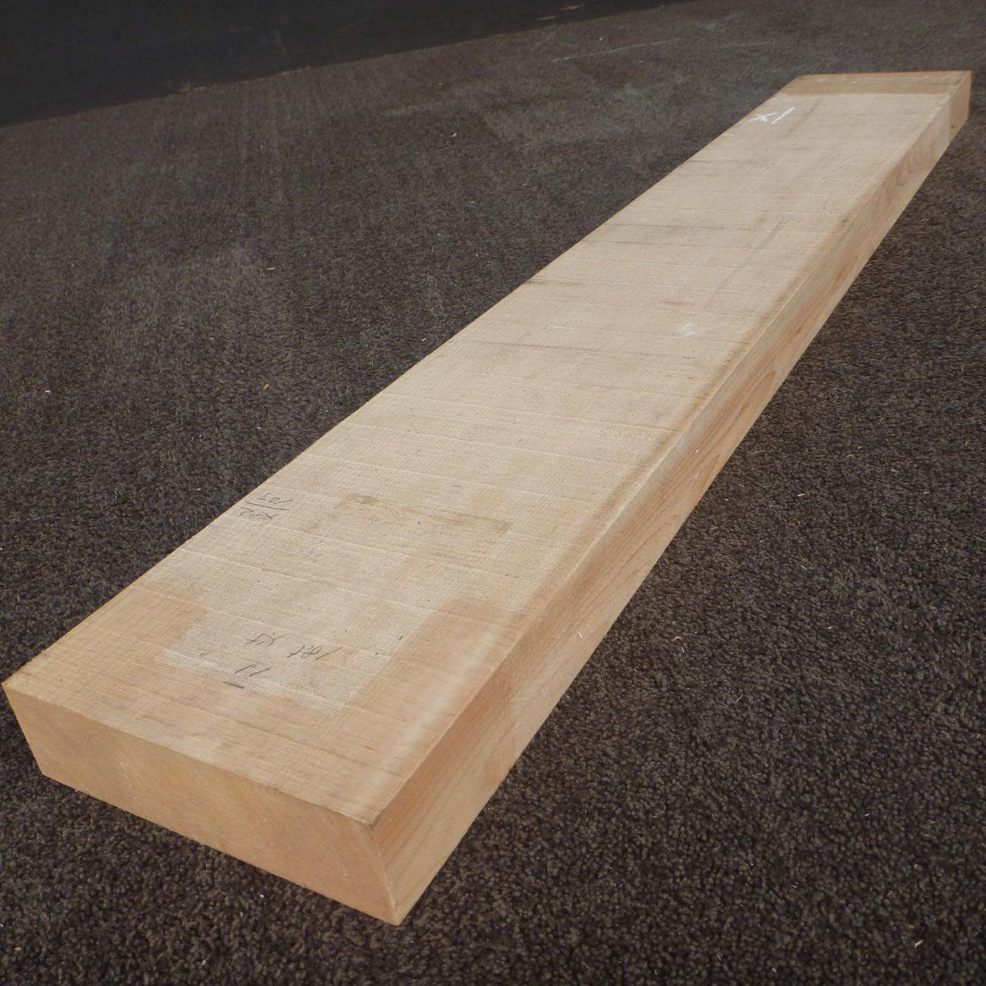 彫刻材 木曽桧 柾目板 ラフ材 L1100×T45×W150mm TKIQ-67